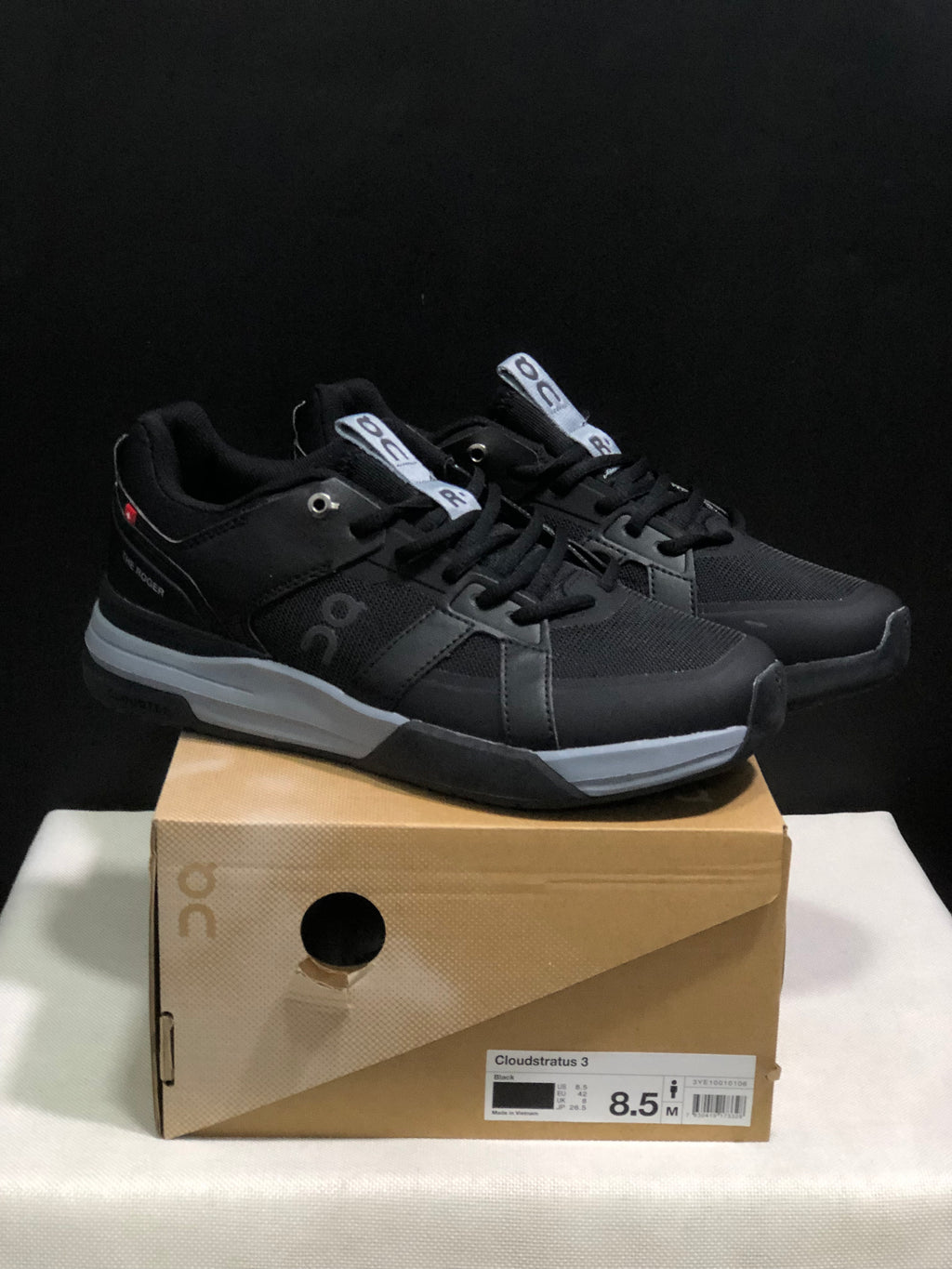 On Running The Roger Clubhouse Pro Anti-Slip Sports Shoes Black/Grey