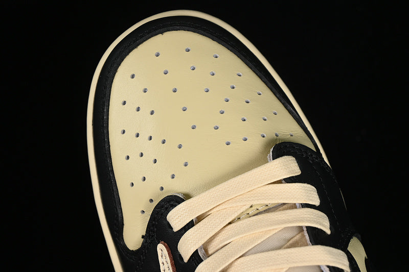 Travis Scott Nike Air Jordan 1 Low OG Yellow Black Sneakers