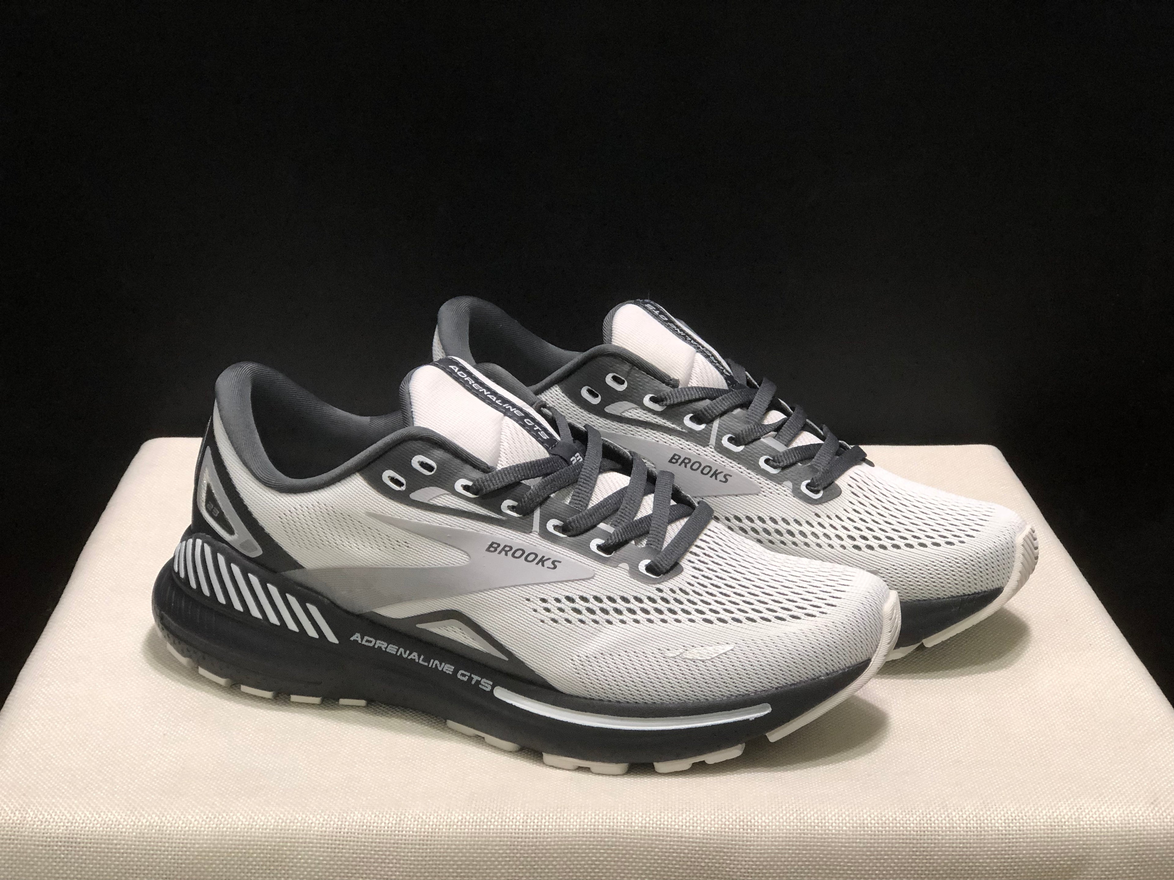 Brooks Adrenaline GTS 23 Shock-absorbing Wear-resistant Low-top Running Shoes Mushroom Grey