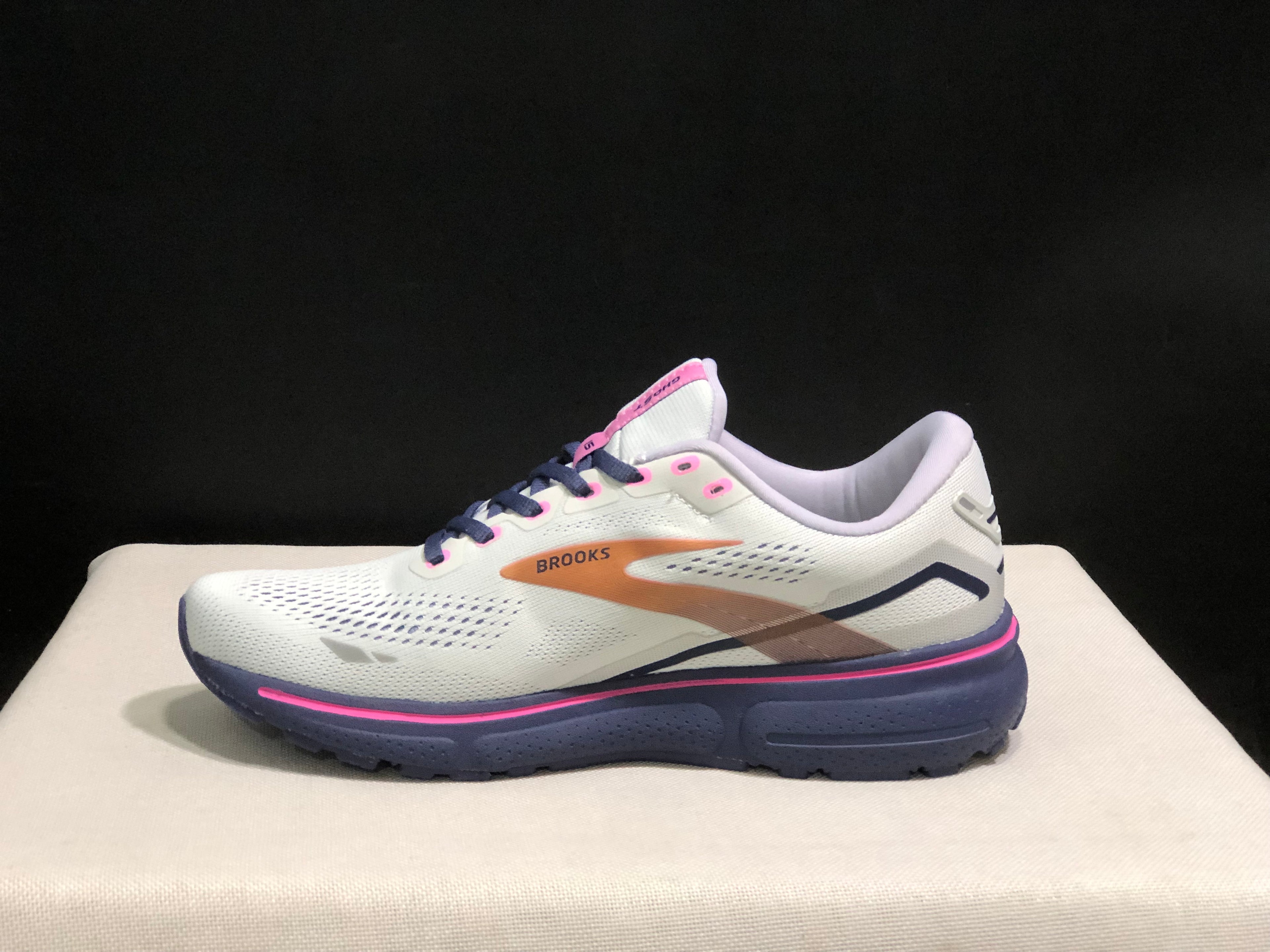 Brooks Ghost 15 Shock-absorbing Wear-resistant Low-top Running Shoes White/Light Purple