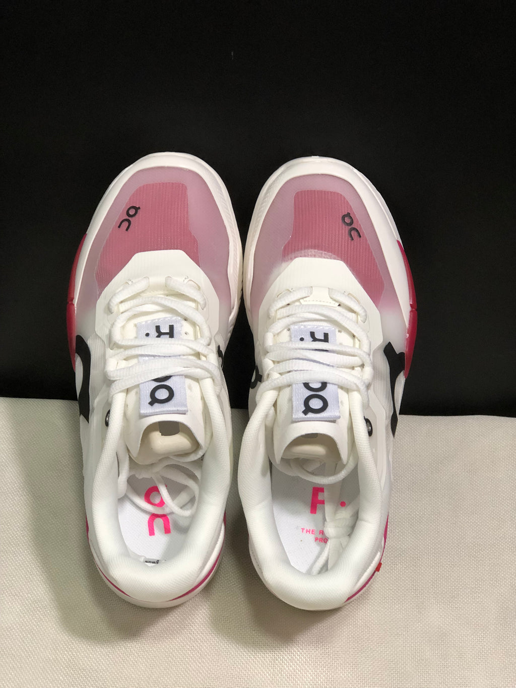 On Running The Roger Pro 2 Breathable Mesh Training Running Shoes White/Rose Red