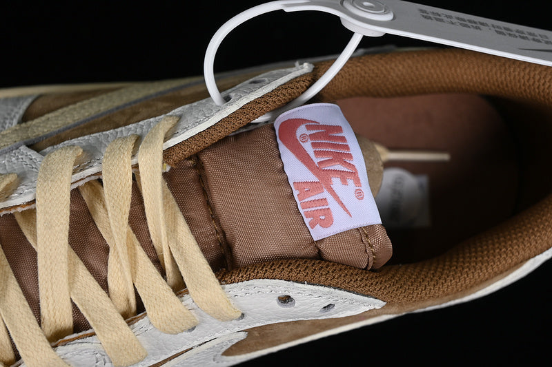 Travis Scott Nike Air Jordan 1 Low OG Brown White Sneakers