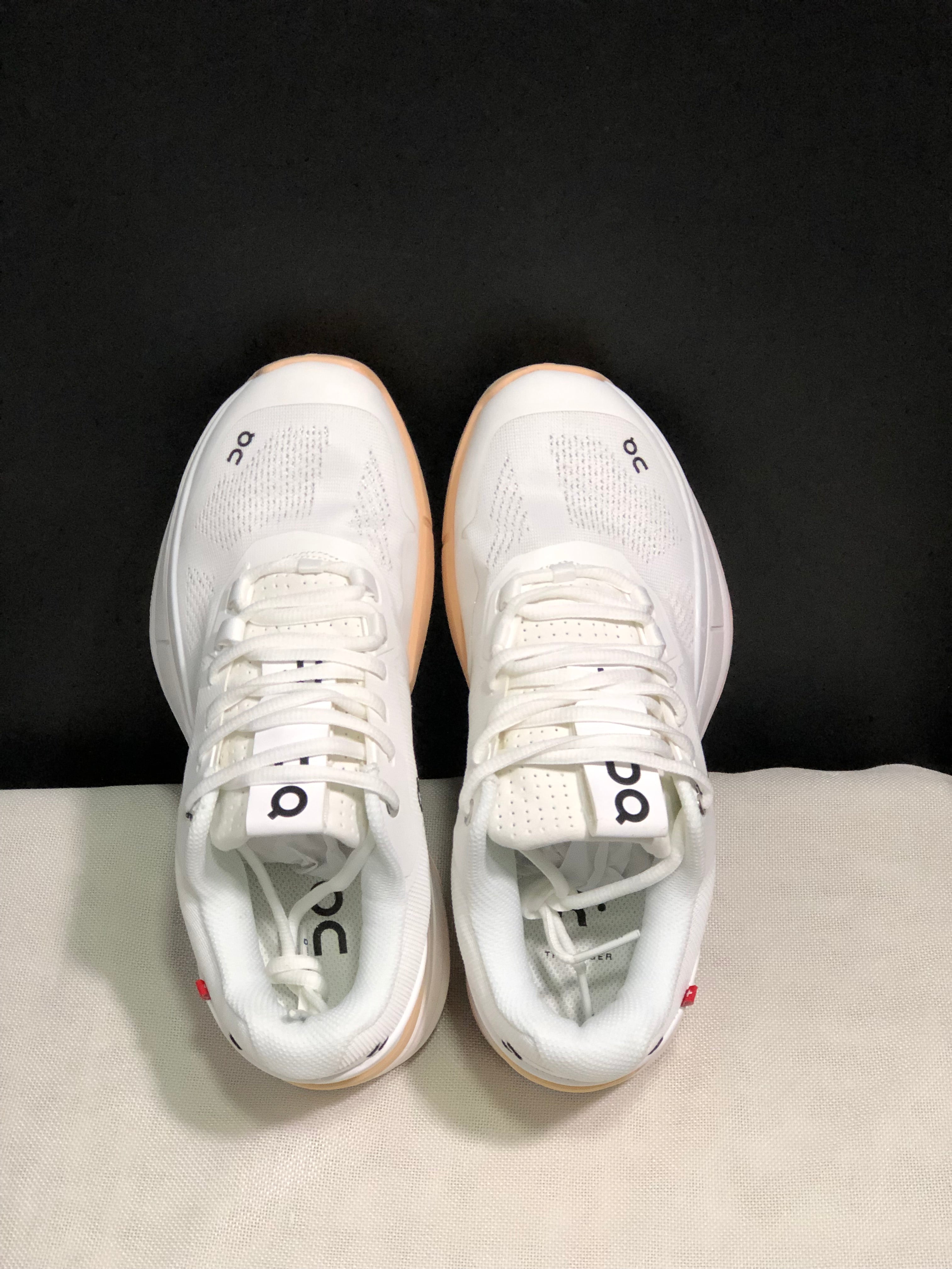 On Running The Roger Rro Durable And Breathable Tennis Shoes White/Light Khaki