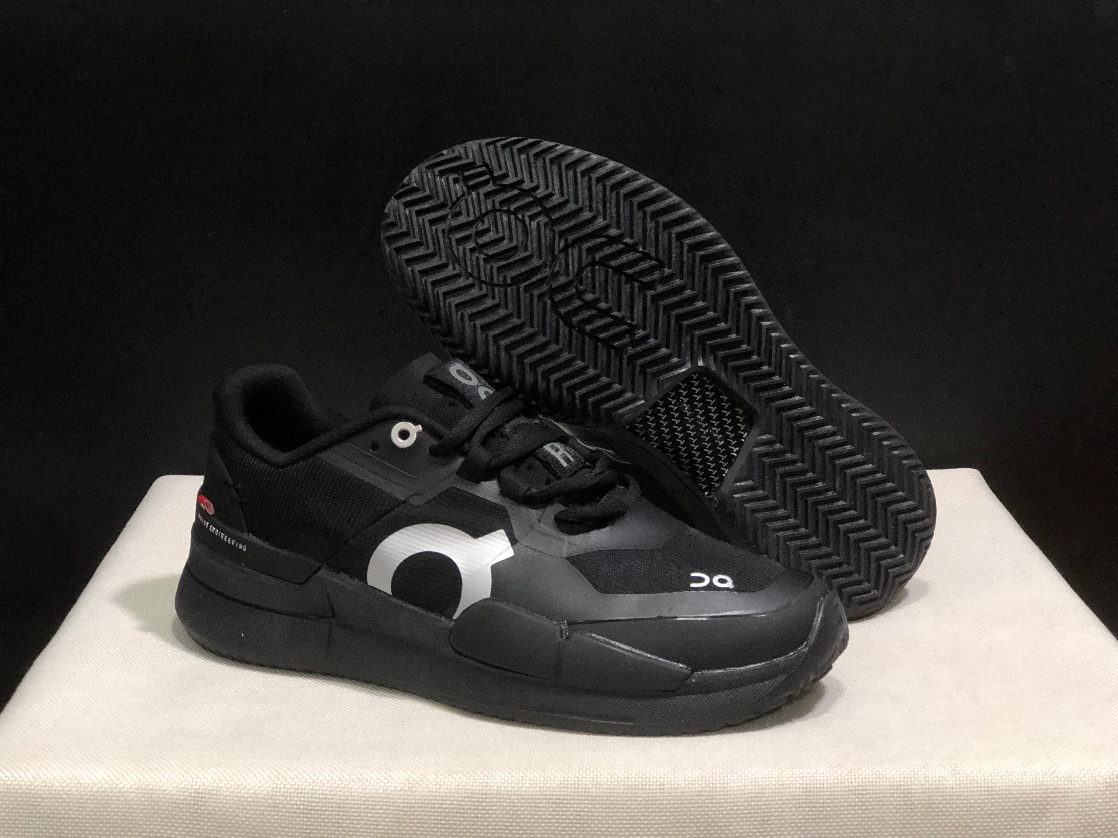 On Running The Roger Pro 2 Black Breathable Mesh Training Running Shoes