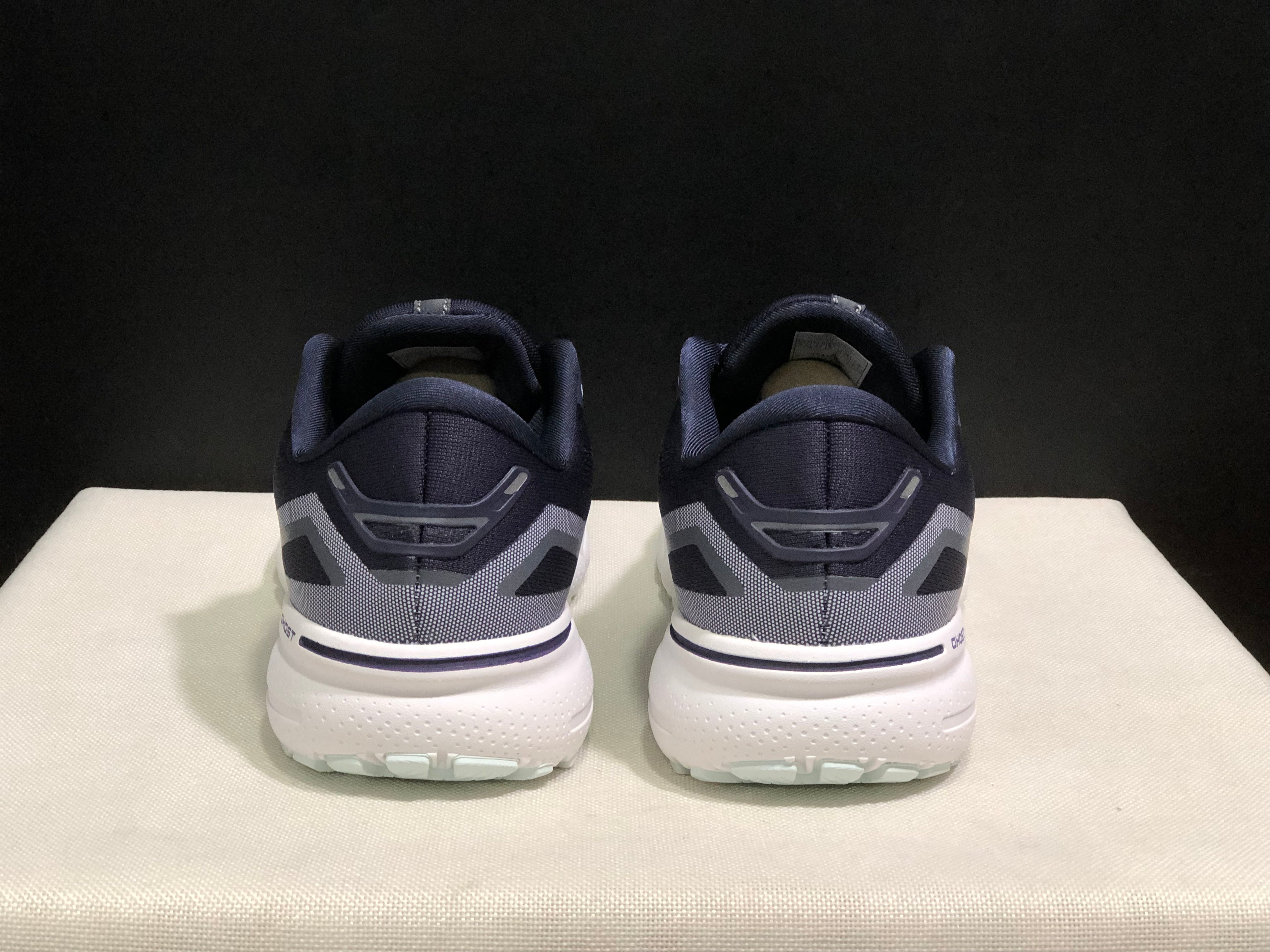 Brooks Ghost 15 Shock-absorbing Wear-resistant Low-top Running Shoes Dark Blue/White