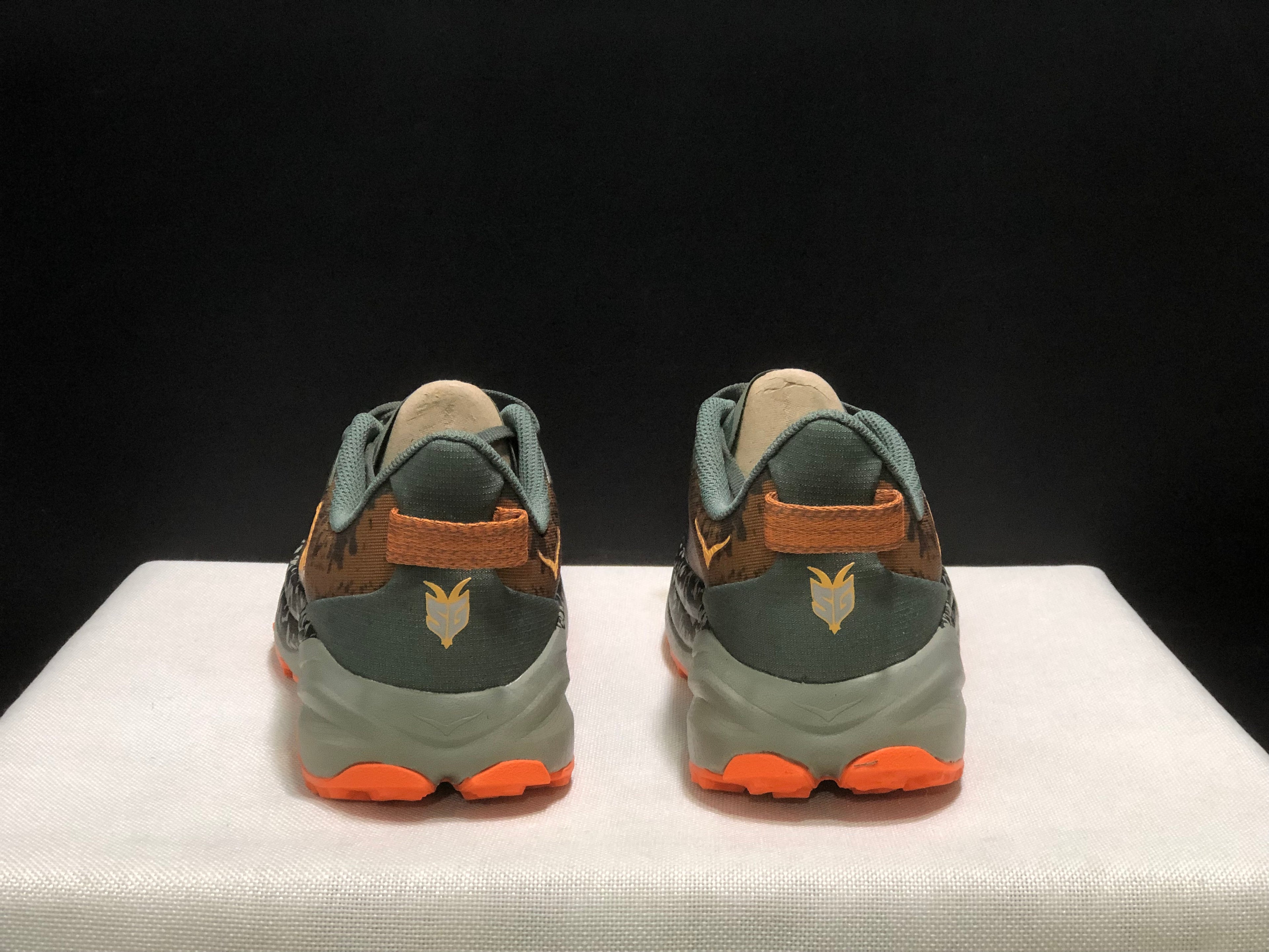 Hoka One One Speedgoat 6 Trail Running Shoes Sneakers Brown