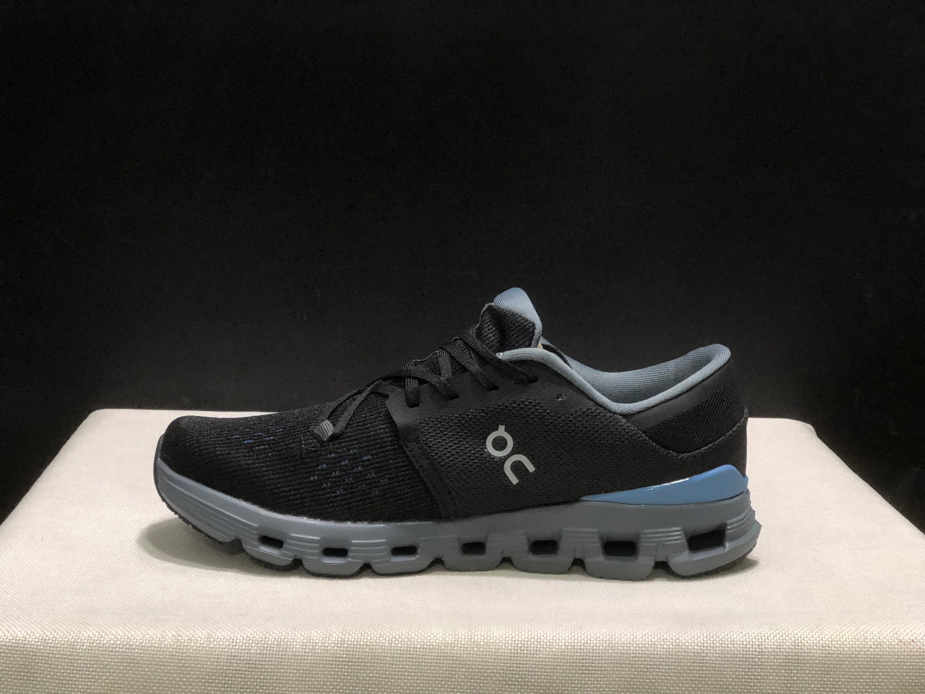 On Running Cloud X4 Comfortable Running Shoes Black/Ash
