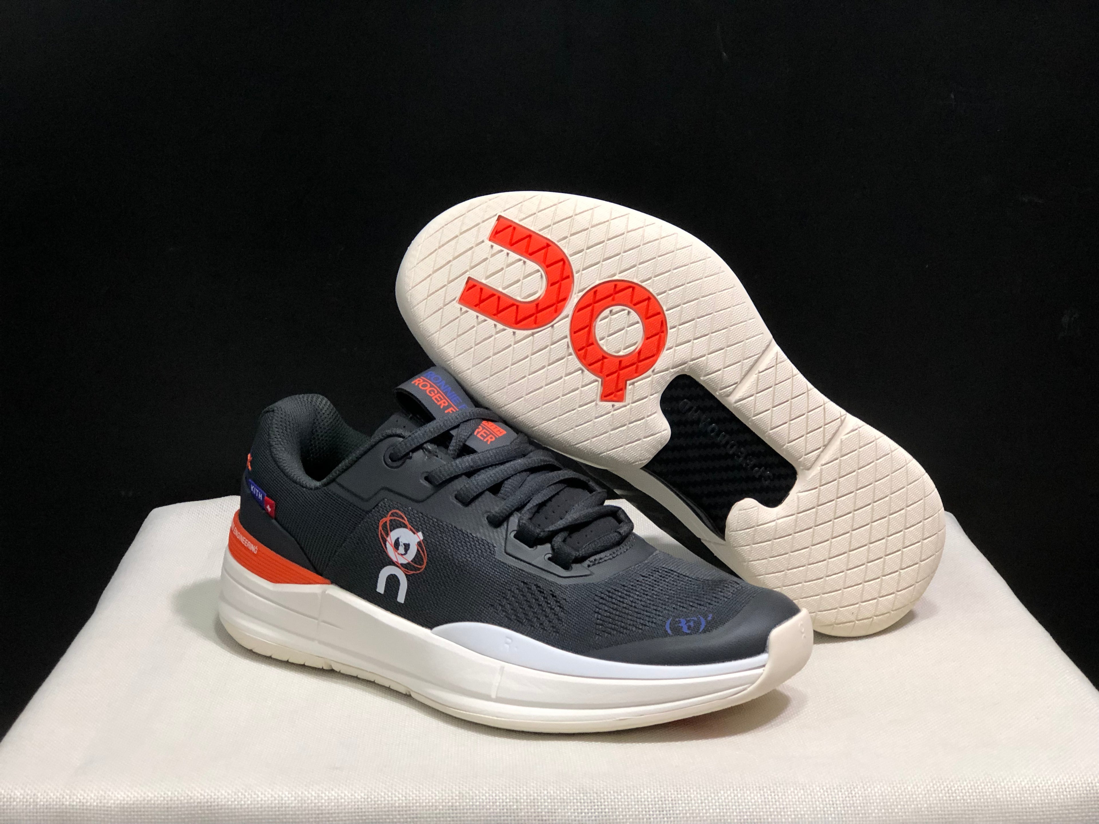 On Running The Roger Rro Durable And Breathable Tennis Shoes Dark Grey/White