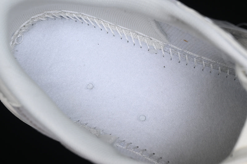 Travis Scott Fragment Design Nike Air Jordan 1 Low Supreme OG SP Light Grey White Fashion Sneakers