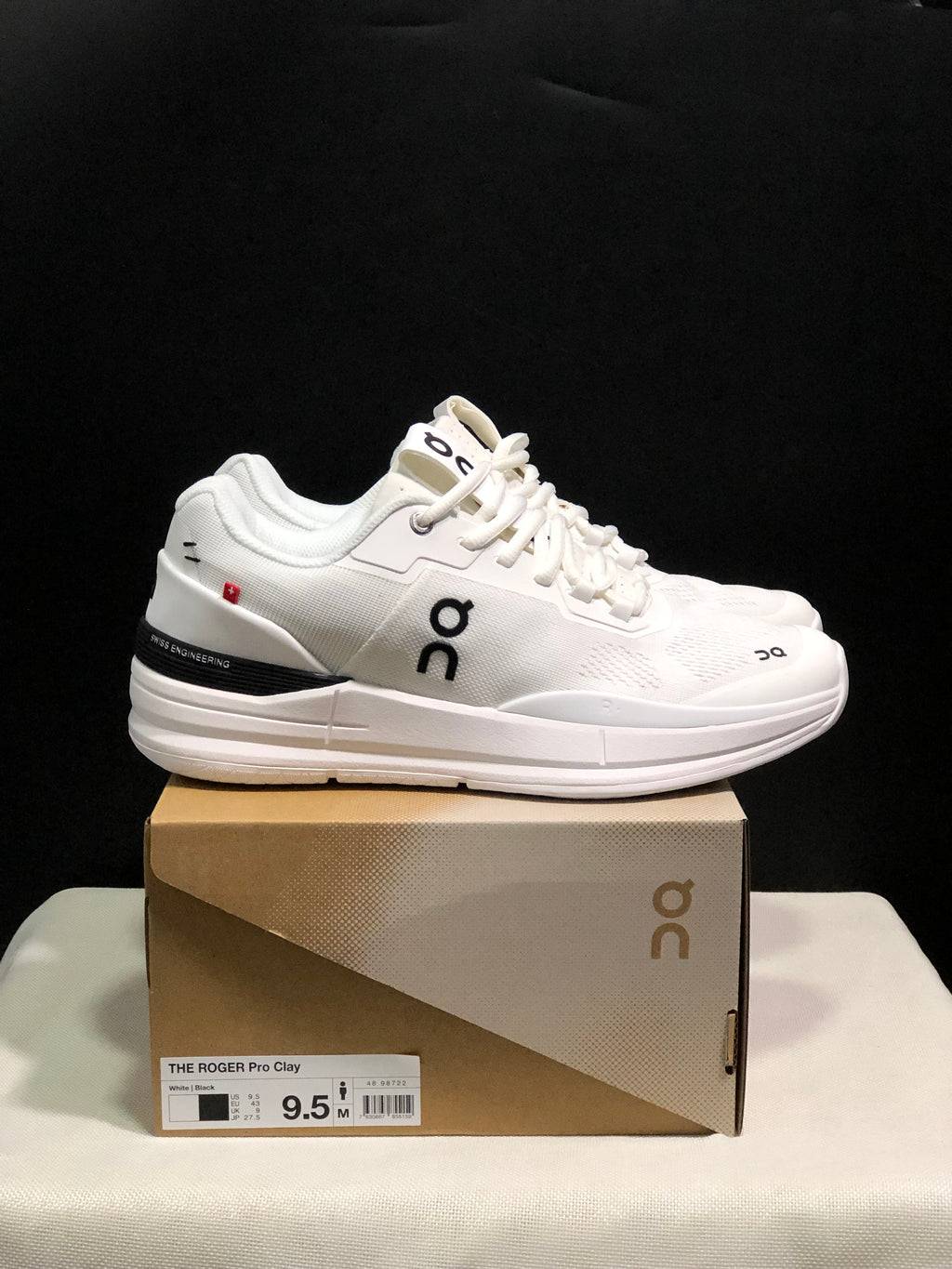 On Running The Roger Rro Durable And Breathable Tennis Shoes White/Black