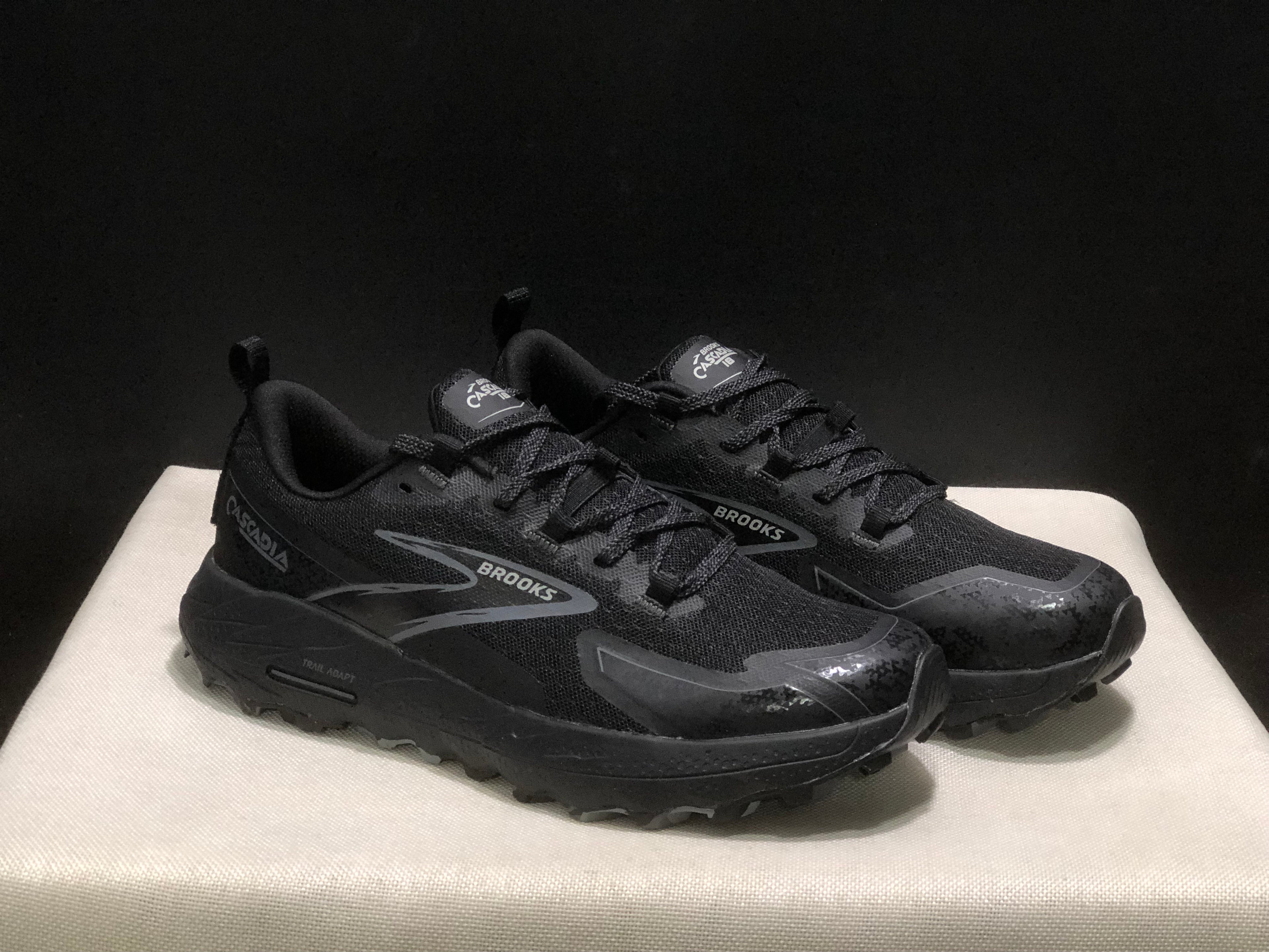 Brooks Cascadia 18 Low-top Running Shoes Black/Blackened Pearl/Grey