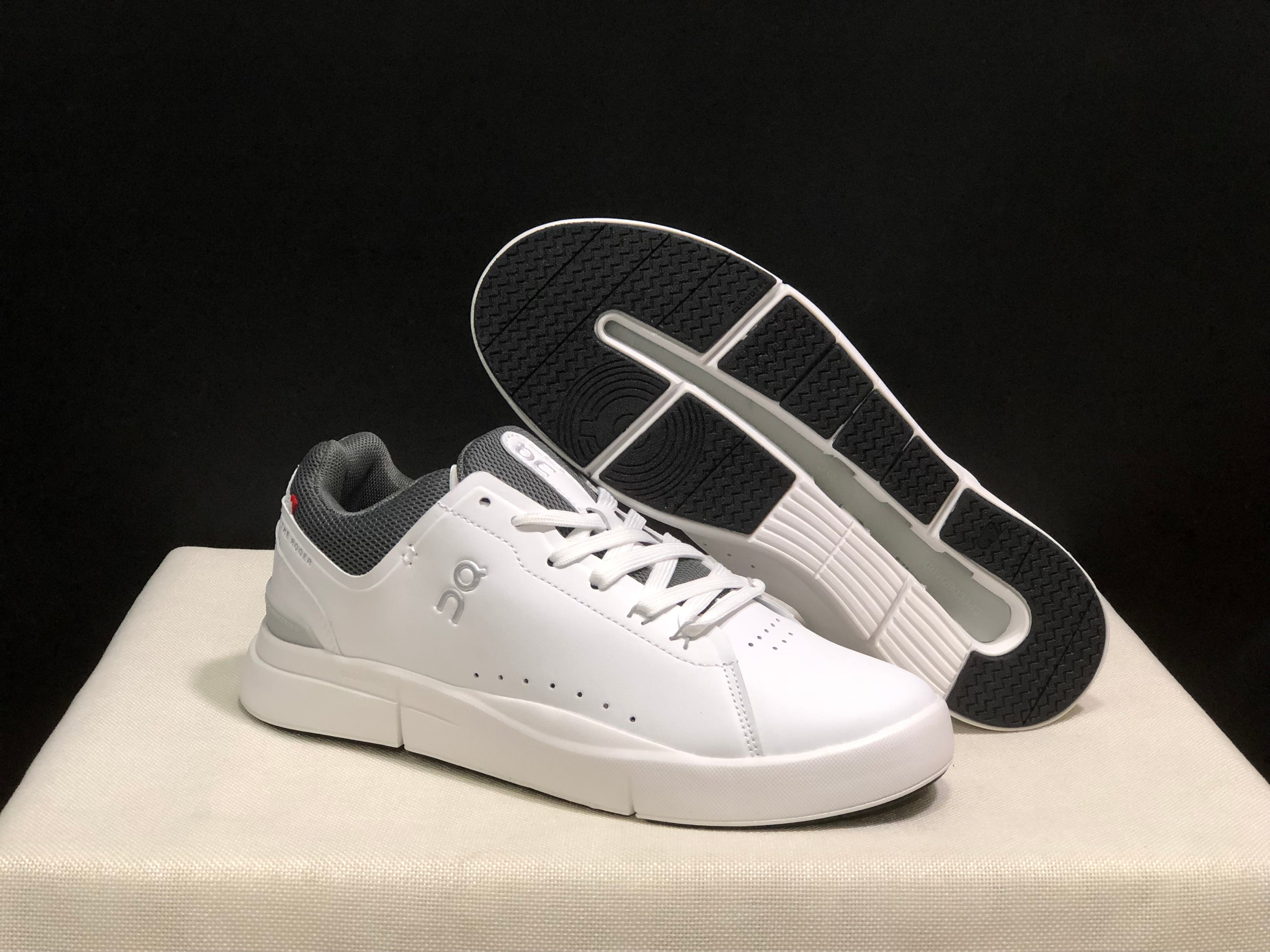 On Running The Roger Spin Board Shoes White/Wolf Grey