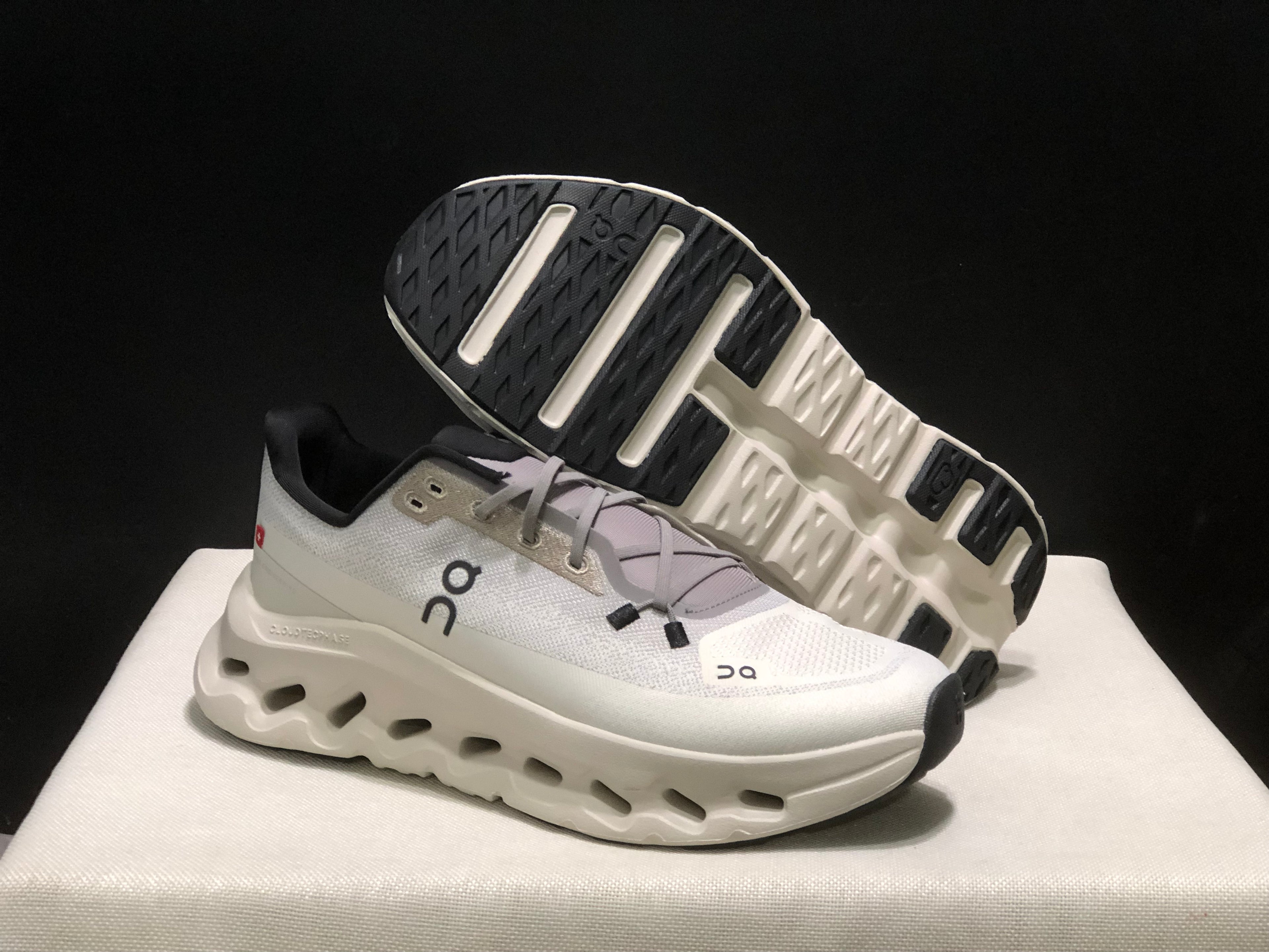 On Running Cloudtilt Durable Casual Life Shoes Ivory/Light Grey