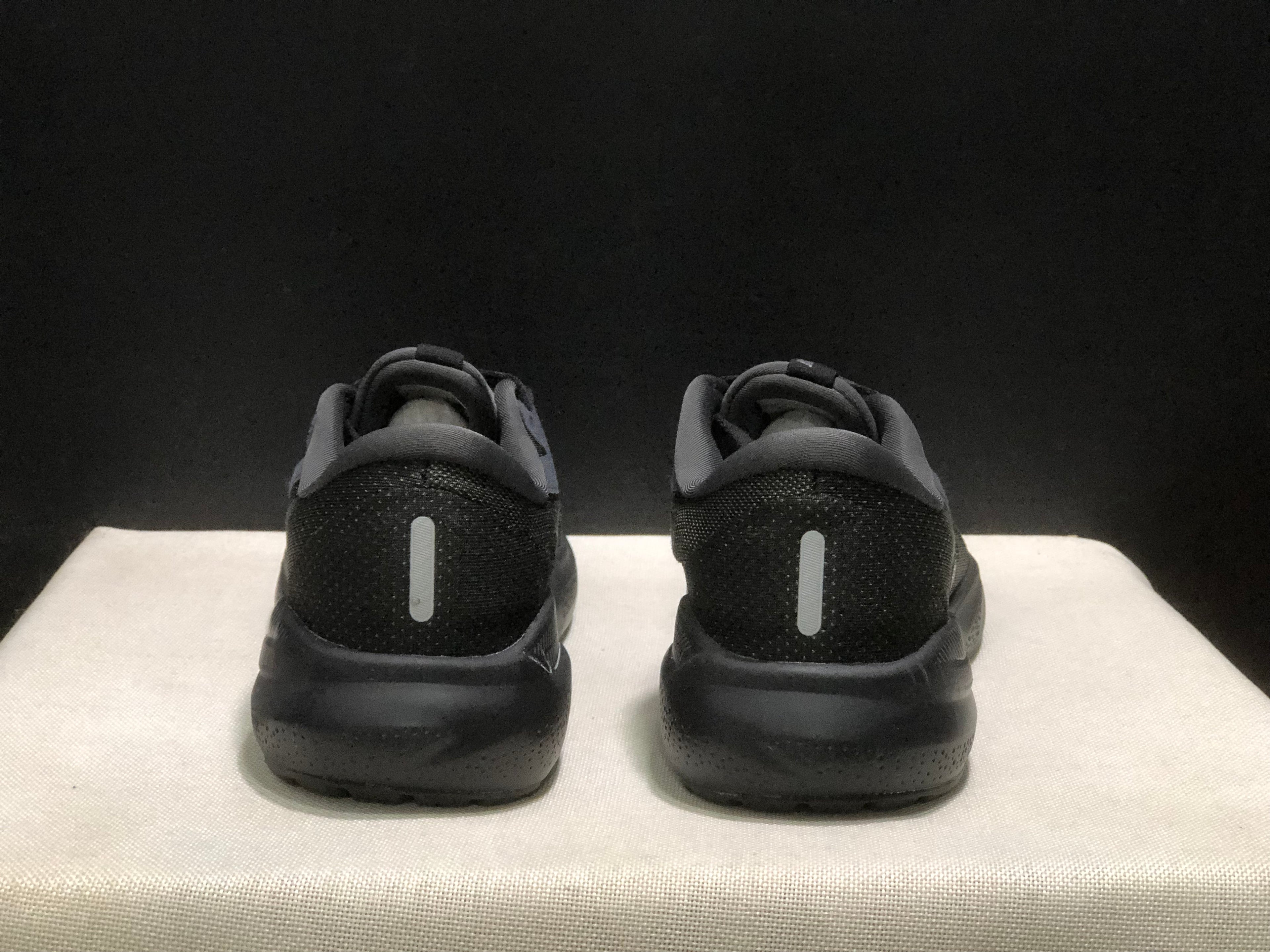 Brooks Adrenaline GTS 24 Casual Running Shoes Black/Black/Ebony