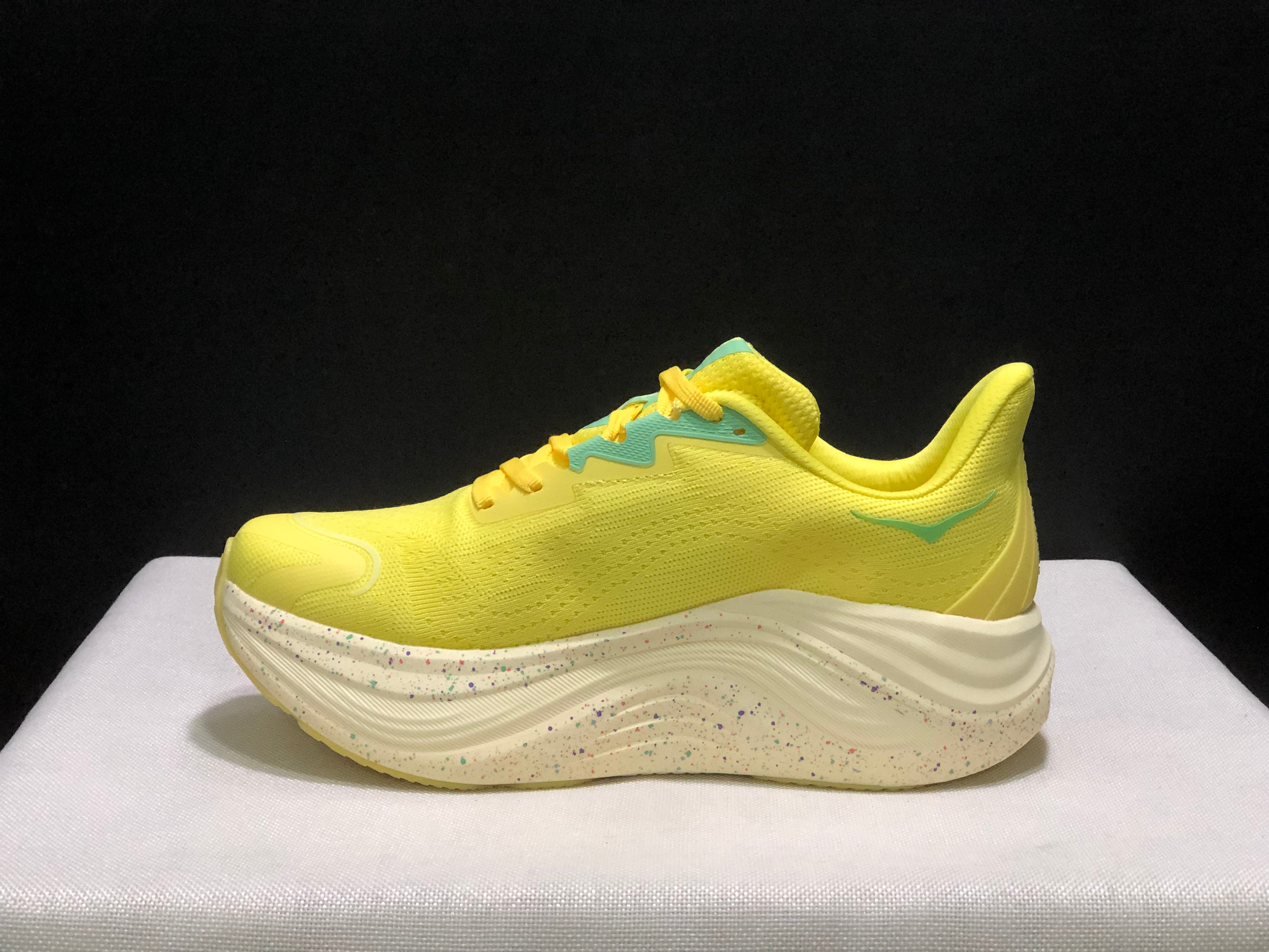 Hoka One One Skyward X Anti-slip Wear-resistant Running Shoes Sneakers Gold