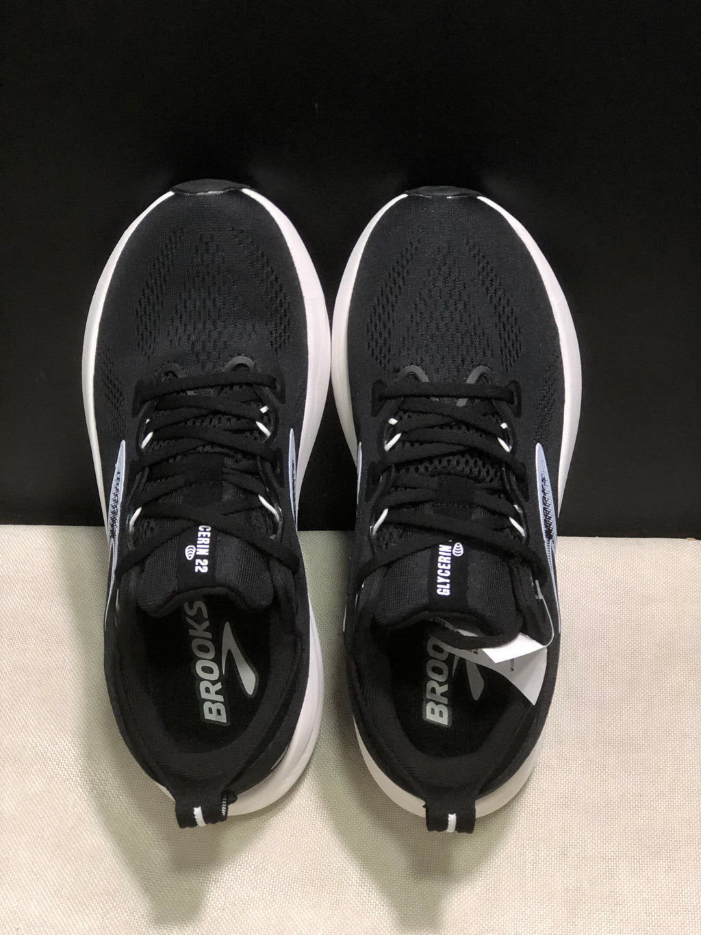 Brooks Glycerin 22 Comfortable Running Shoes Black/White