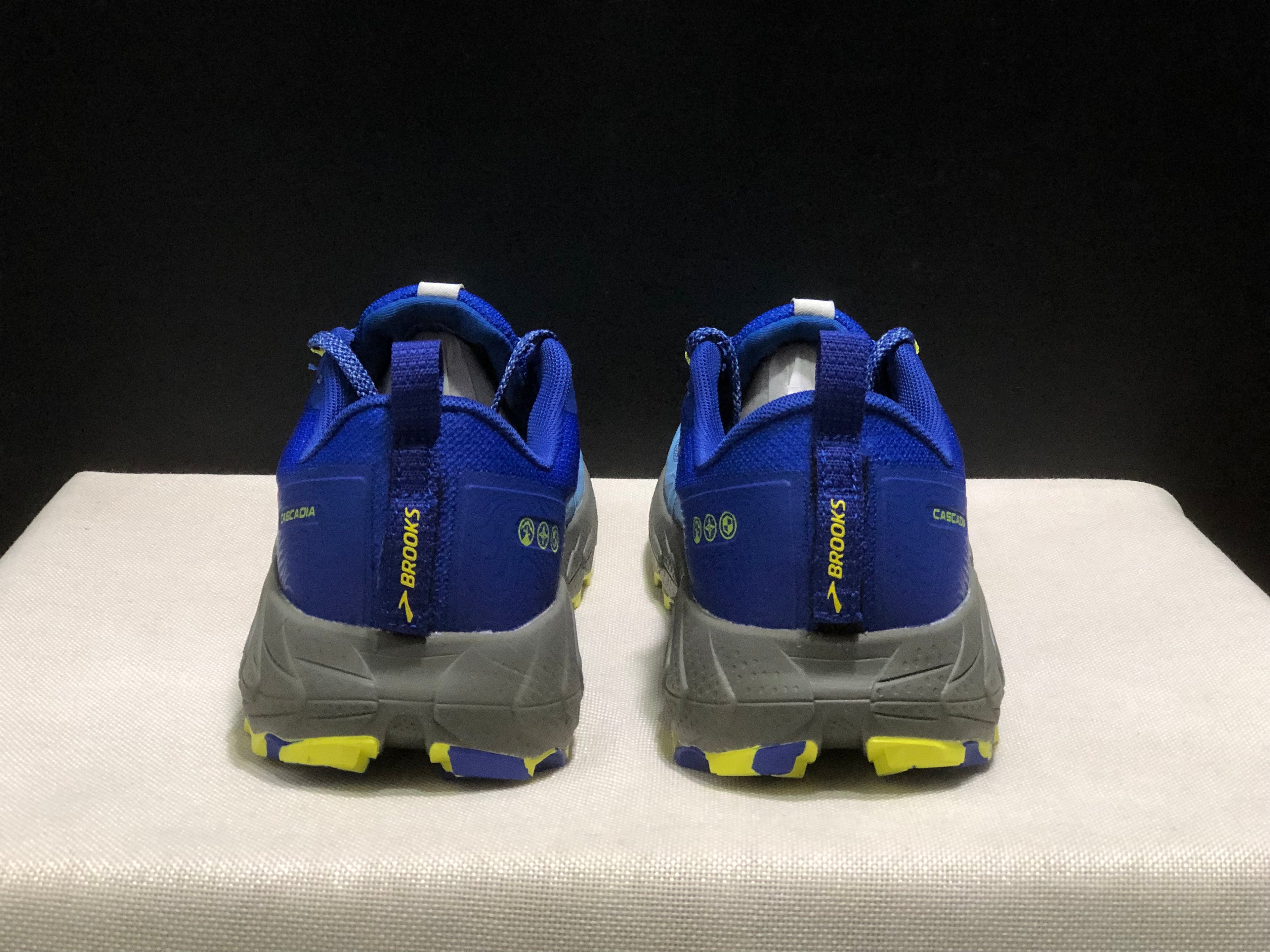 Brooks Cascadia 17 Trail Running Shoes Blue/Surf The Web/Sulphur