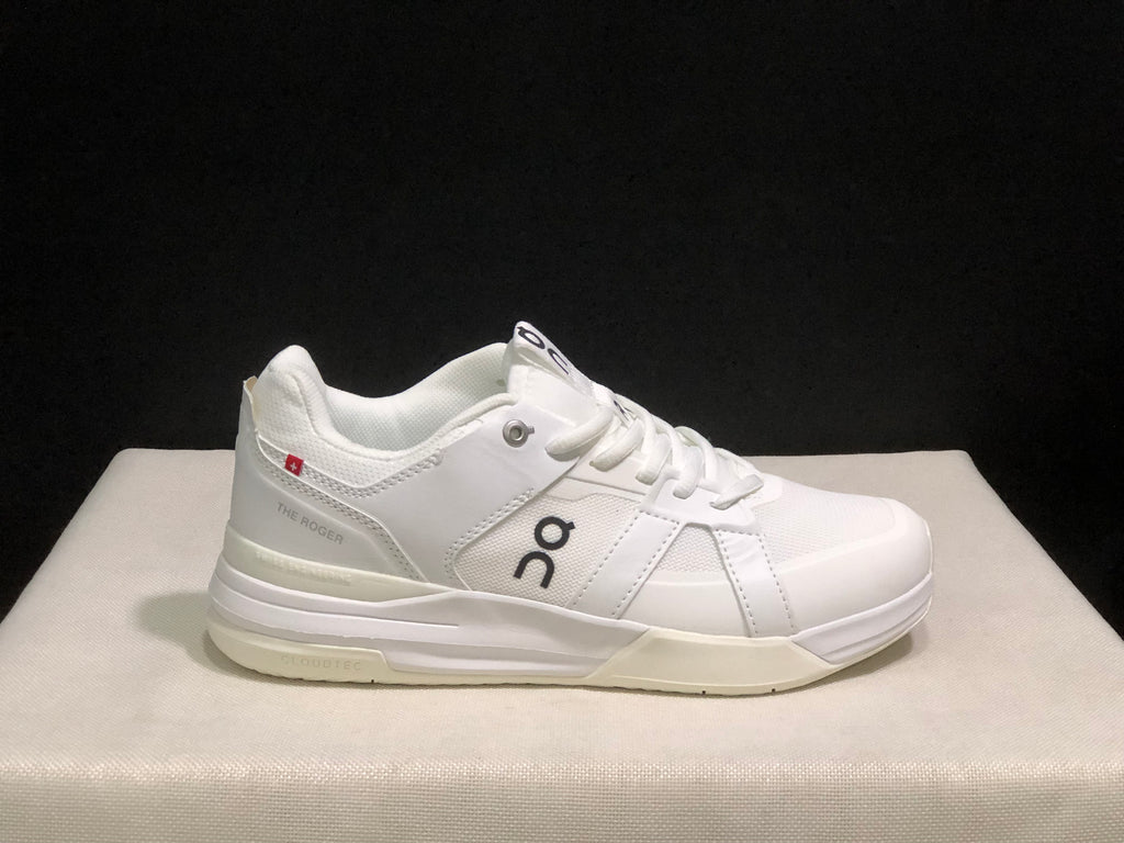 On Running The Roger Clubhouse Pro Anti-Slip Sports Shoes All White