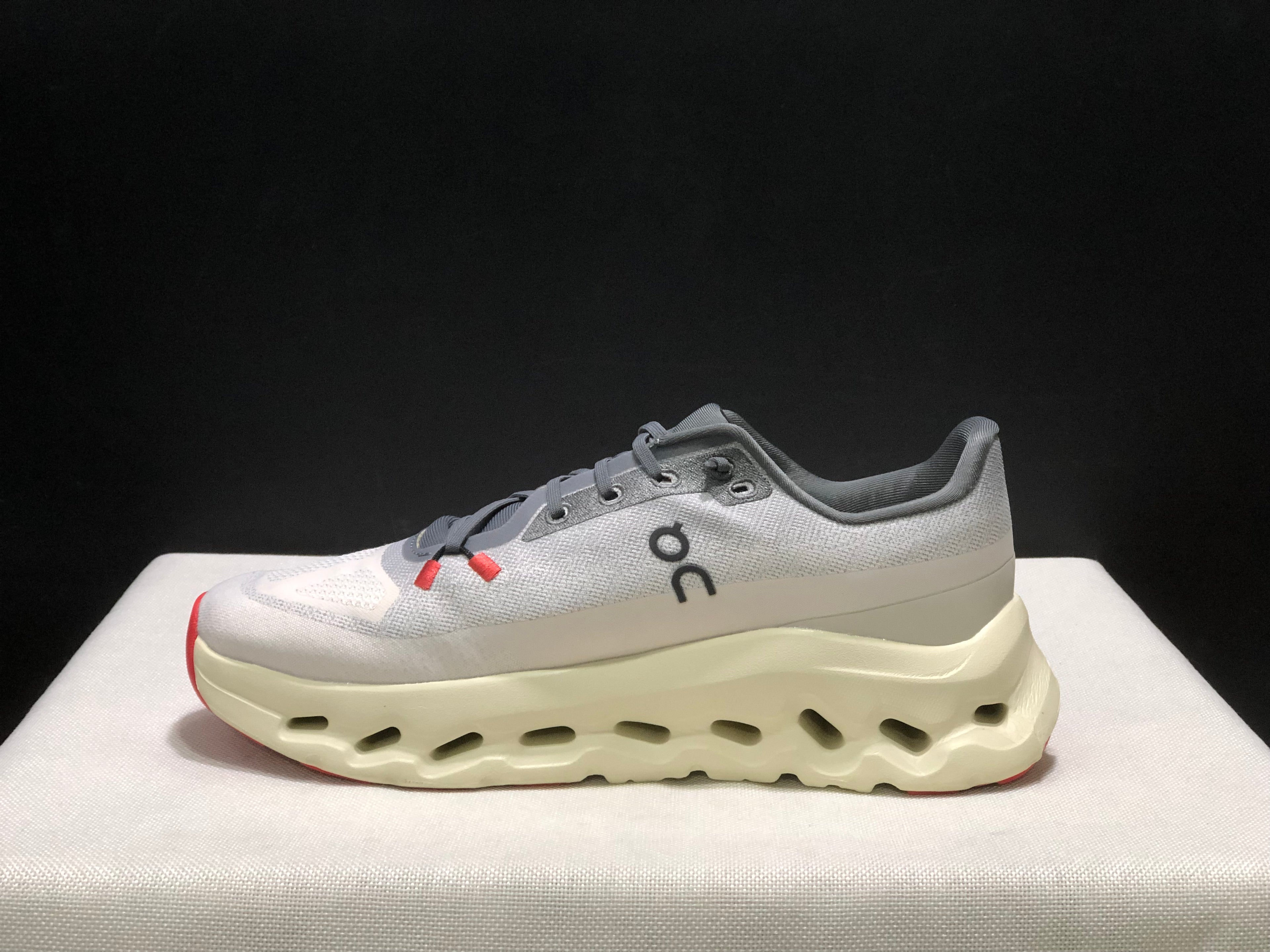 On Running Cloudtilt Shock Absorption Casual Running Shoes Rock/Sand