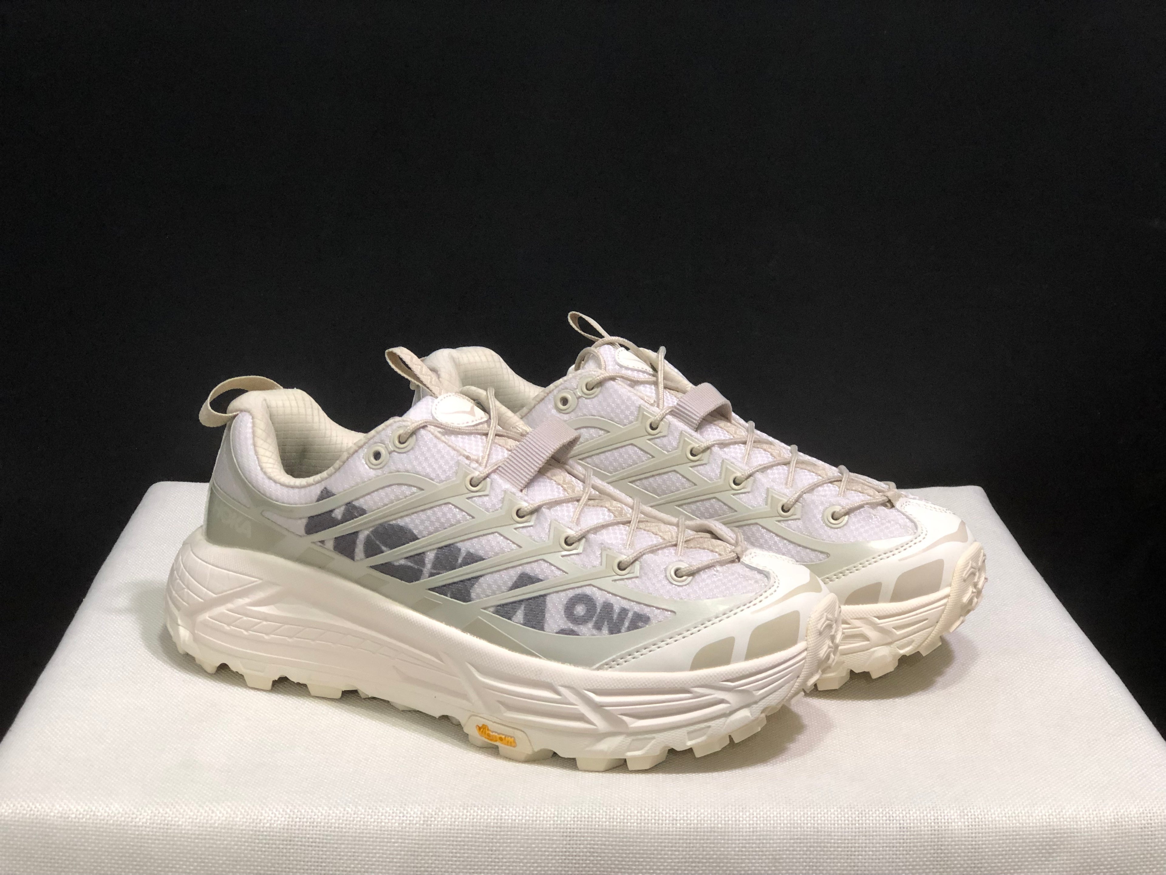 Hoka One One Mafate Three 2 Anti-slip Running Shoes Sneakers Beige