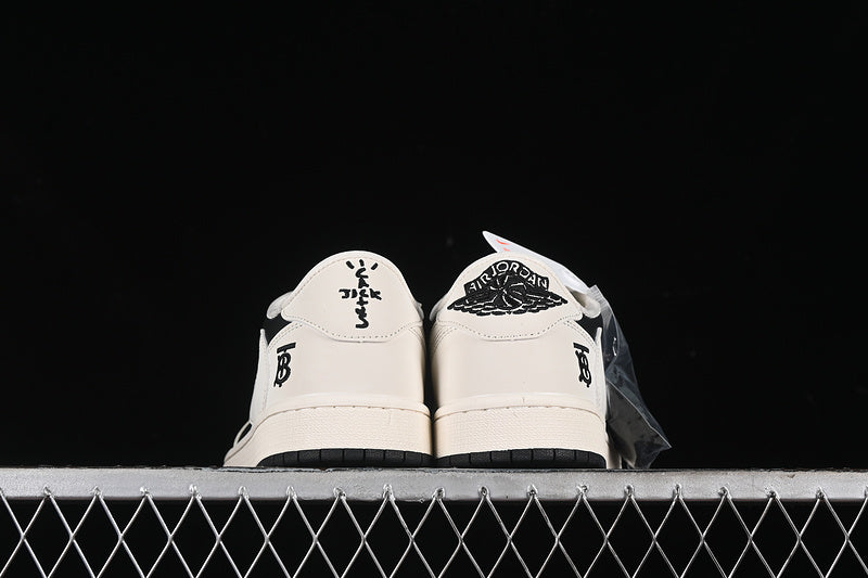 Travis Scott Fragment Design Nike Air Jordan 1 Low OG SP Black Sole Black White Sneakers