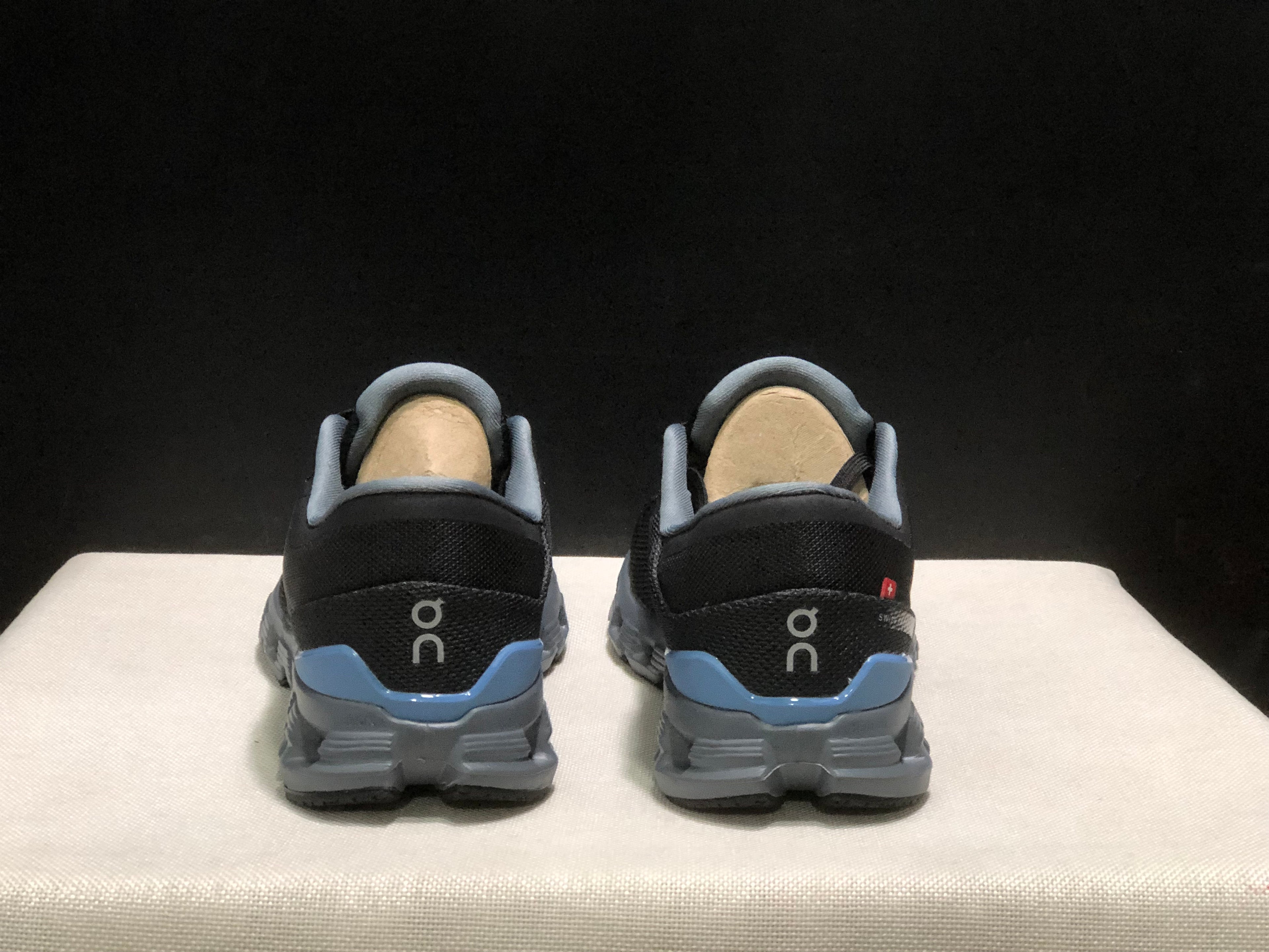 On Running Cloud X4 Comfortable Running Shoes Black/Ash