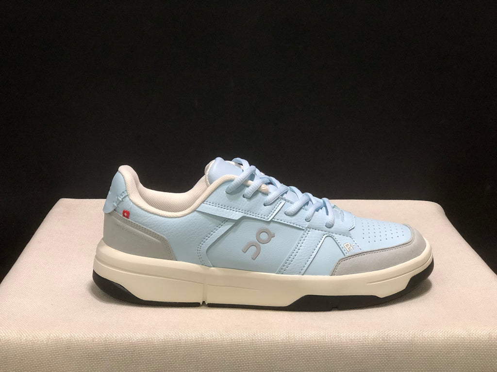 On Running The Roger Clubhouse Casual Sneakers Sky Blue