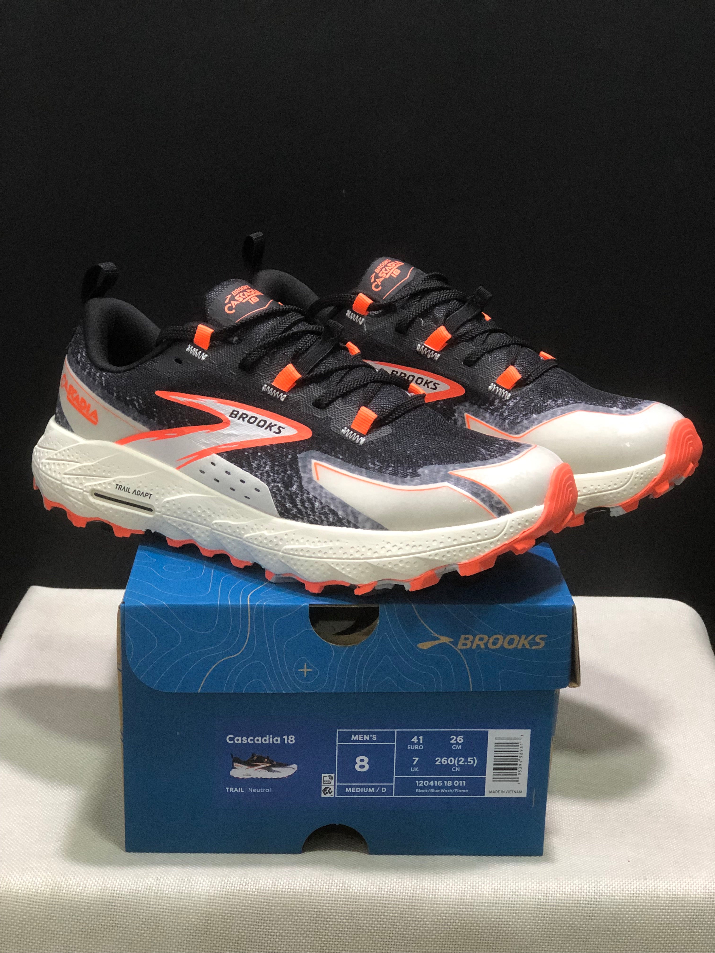 Brooks Cascadia 18 Low-top Running Shoes Black/Blue Wash/Flame