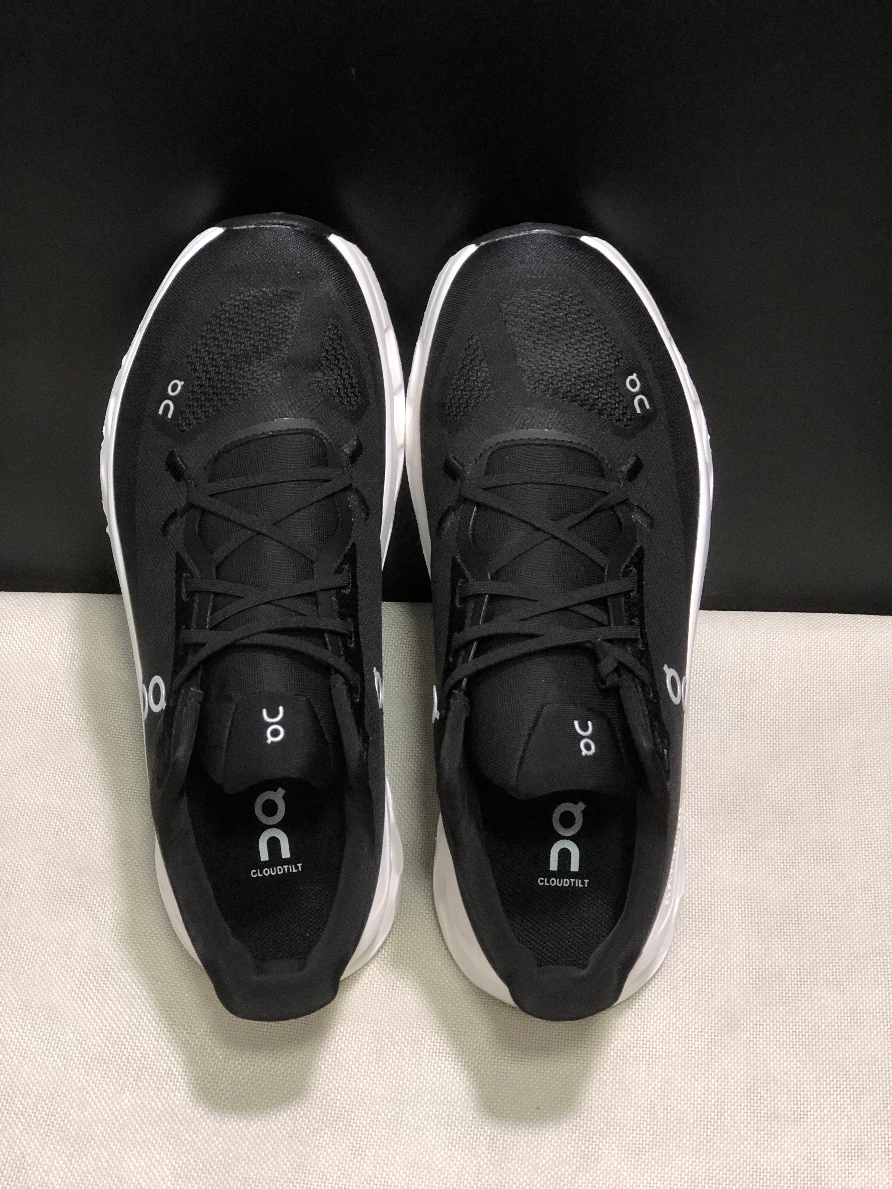 On Running Cloudtilt Durable White/Black Casual Life Shoes