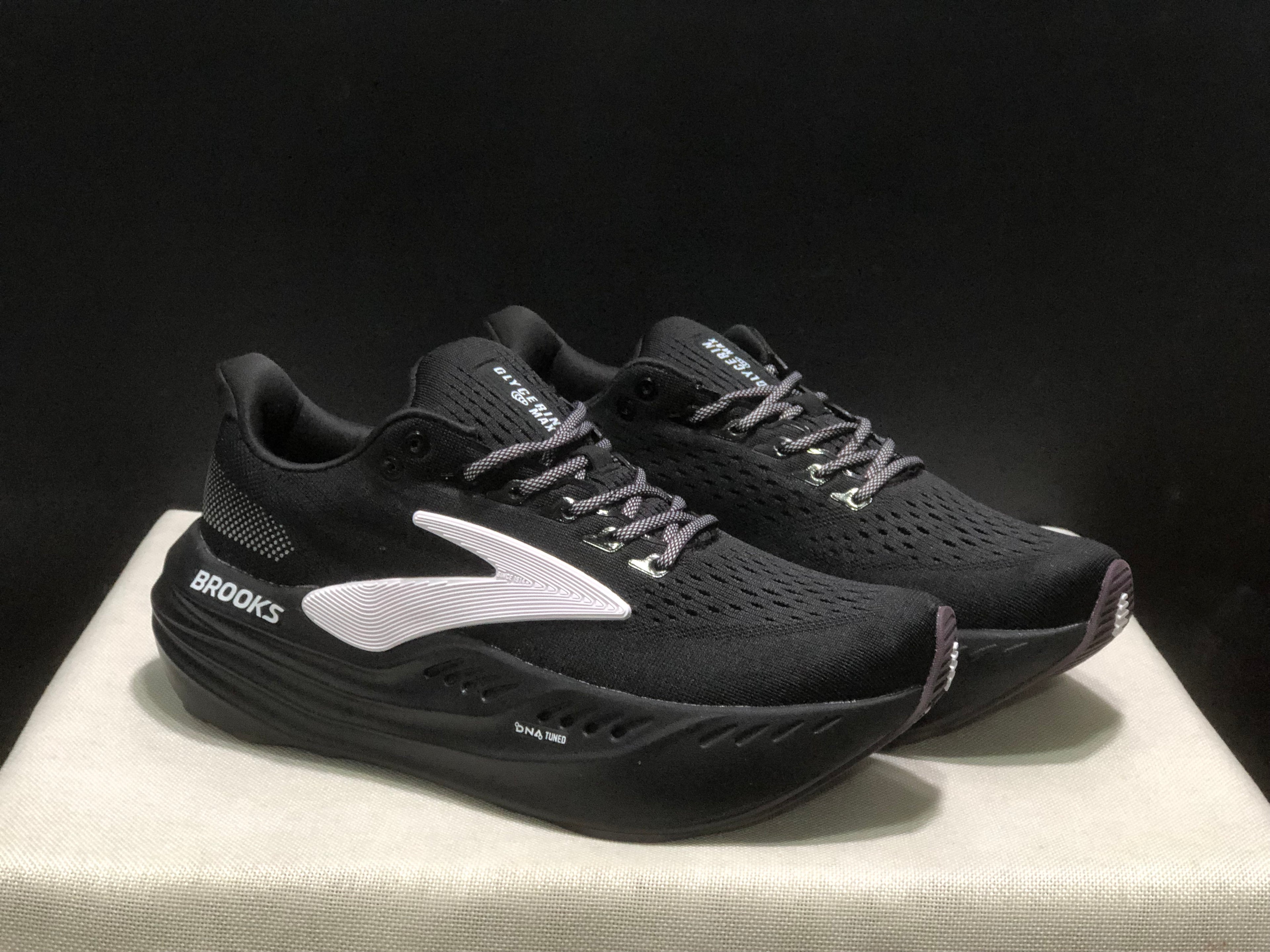 Brooks Glycerin Max Comfortable Low-top Running Shoes Black/Purple