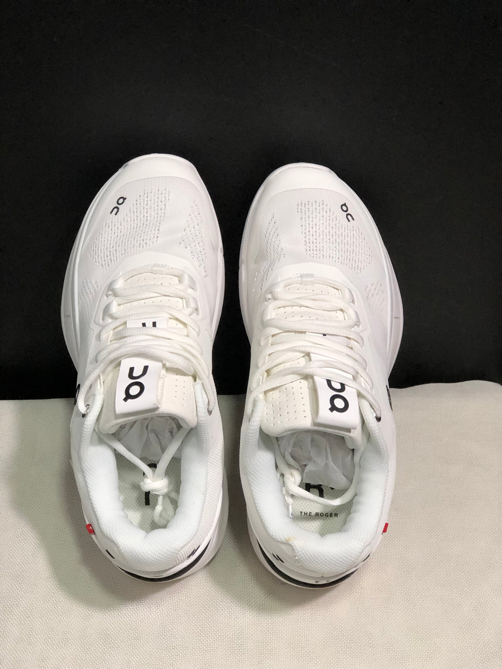 On Running The Roger Rro Durable And Breathable Tennis Shoes White/Black