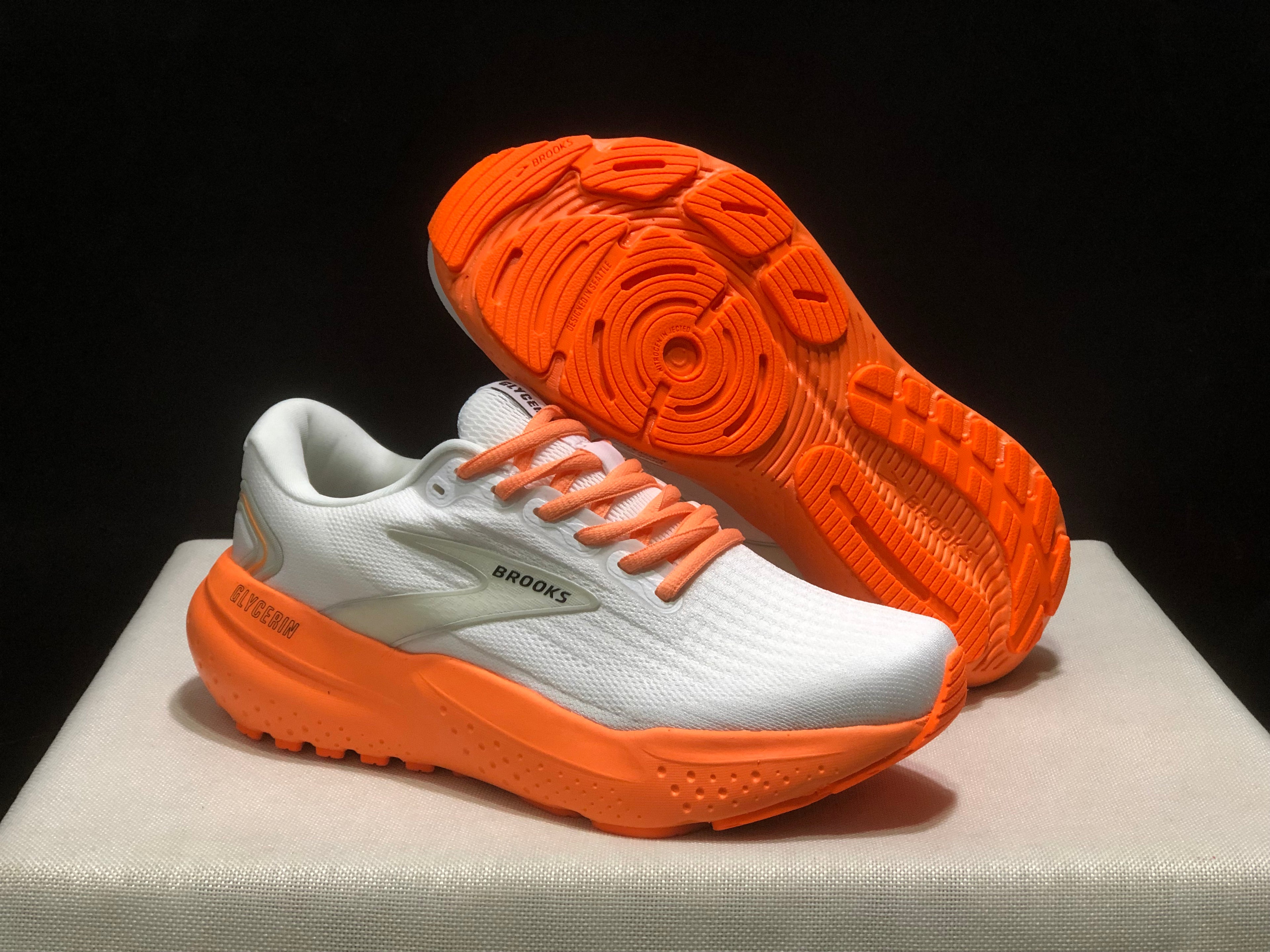 Brooks Glycerin 21 Low-top Casual Running Shoes White/Flourescent Orange