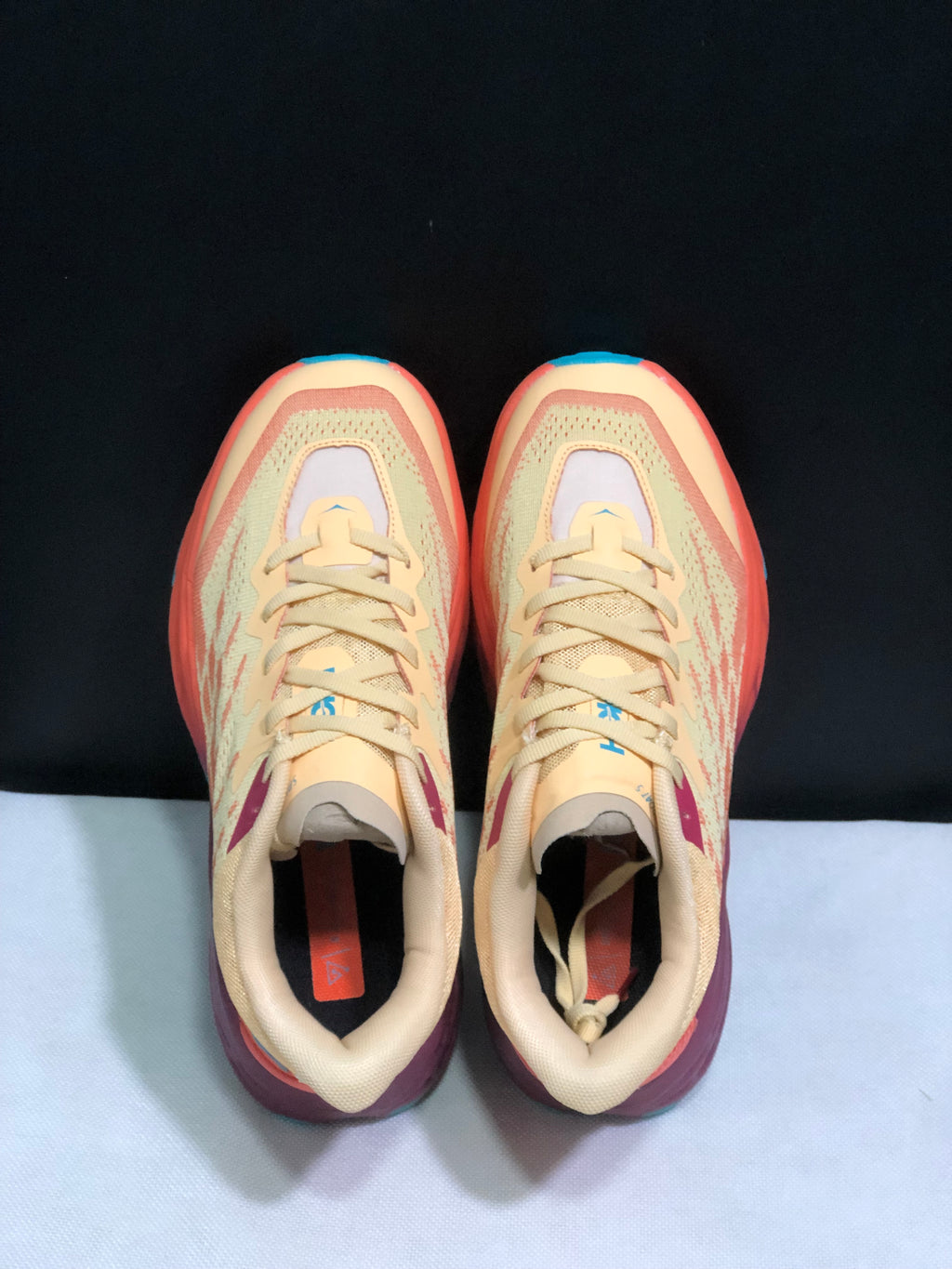 Hoka One One Speedgoat 5 Trail Running Shoes Sneakers Cream