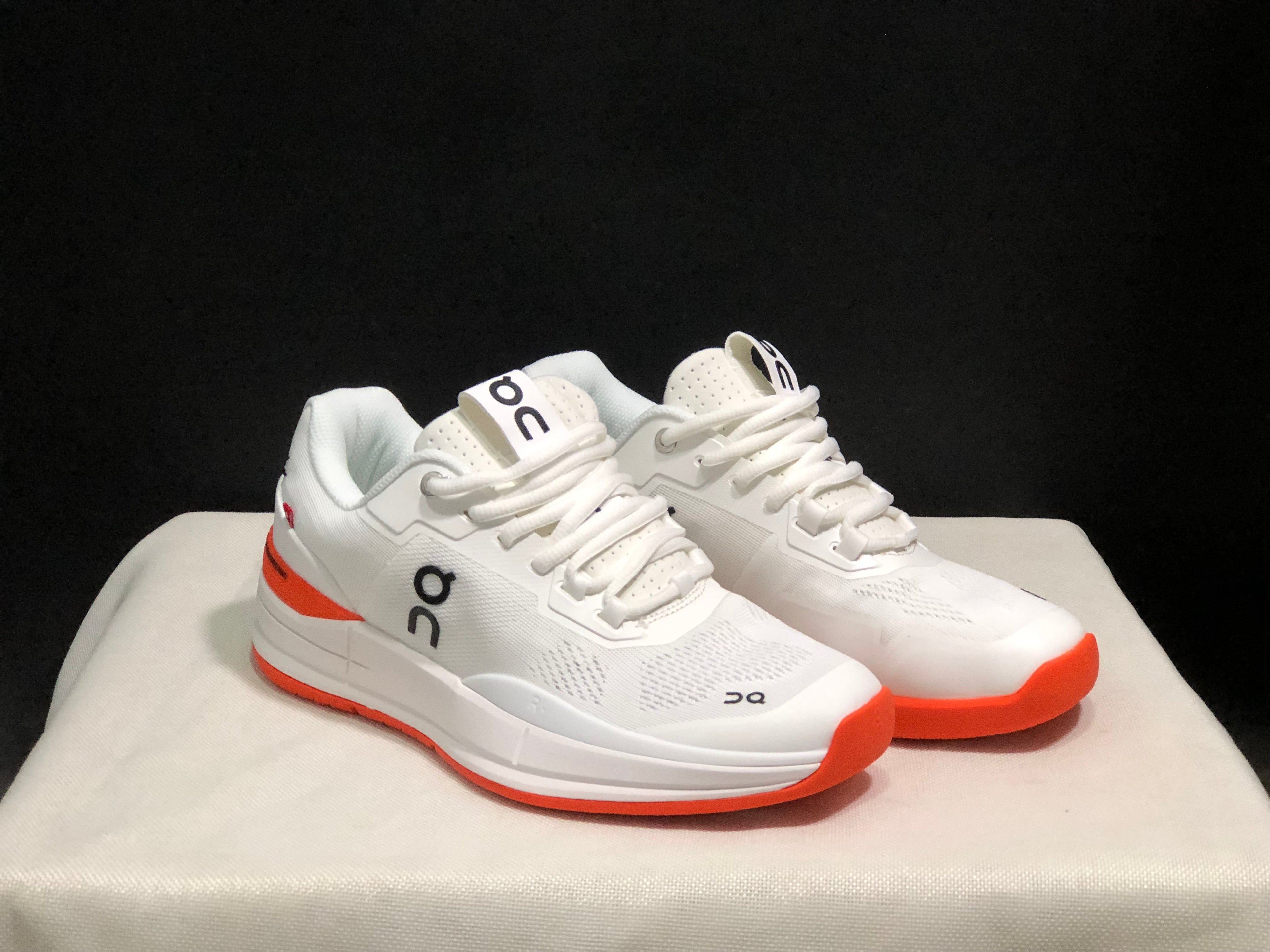 On Running The Roger Rro Durable And Breathable Tennis Shoes White/Flame