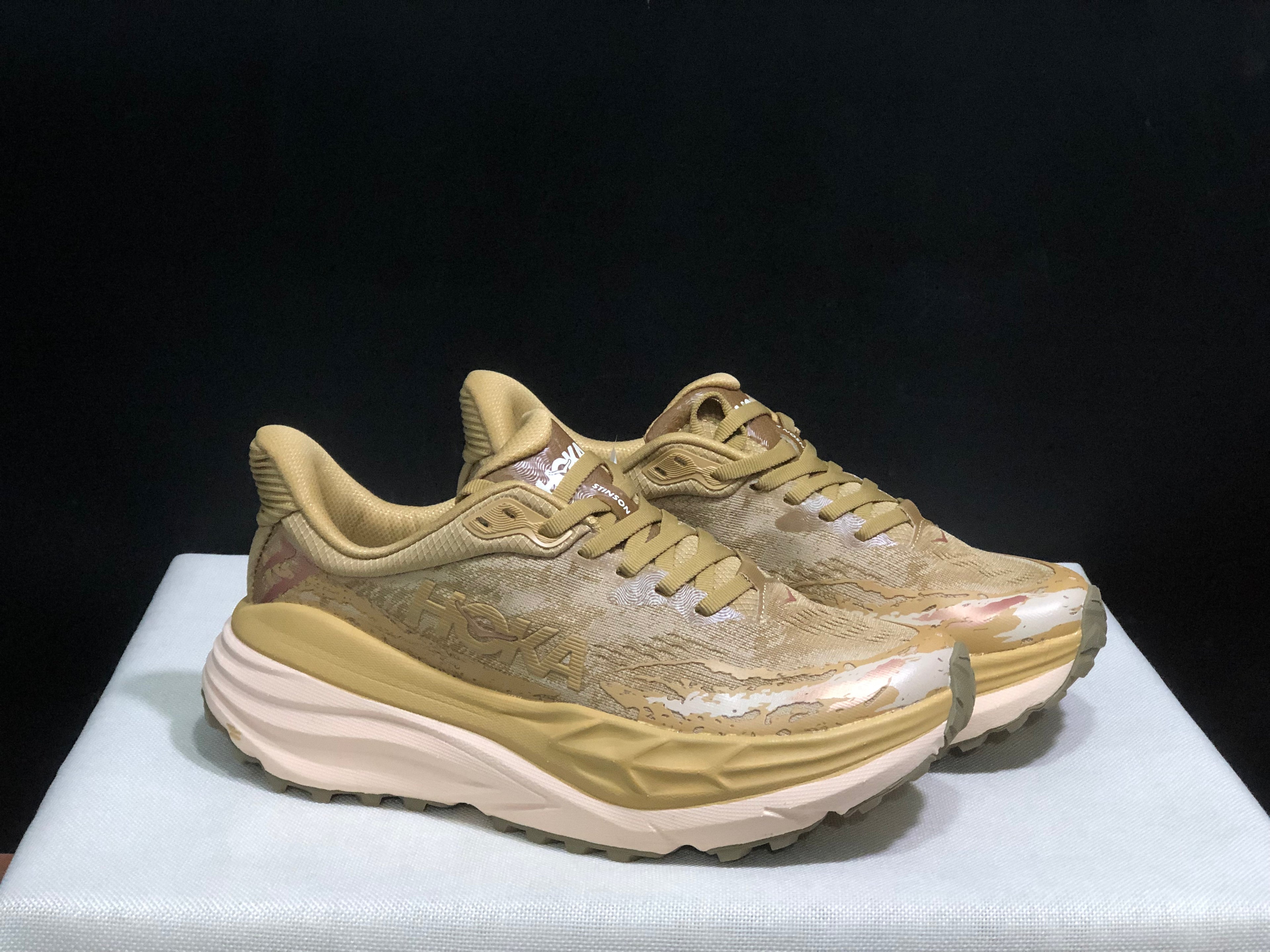 Hoka One One Stinson 7 Comfortable Anti-slip Outdoor Running Shoes Sneakers Yellow