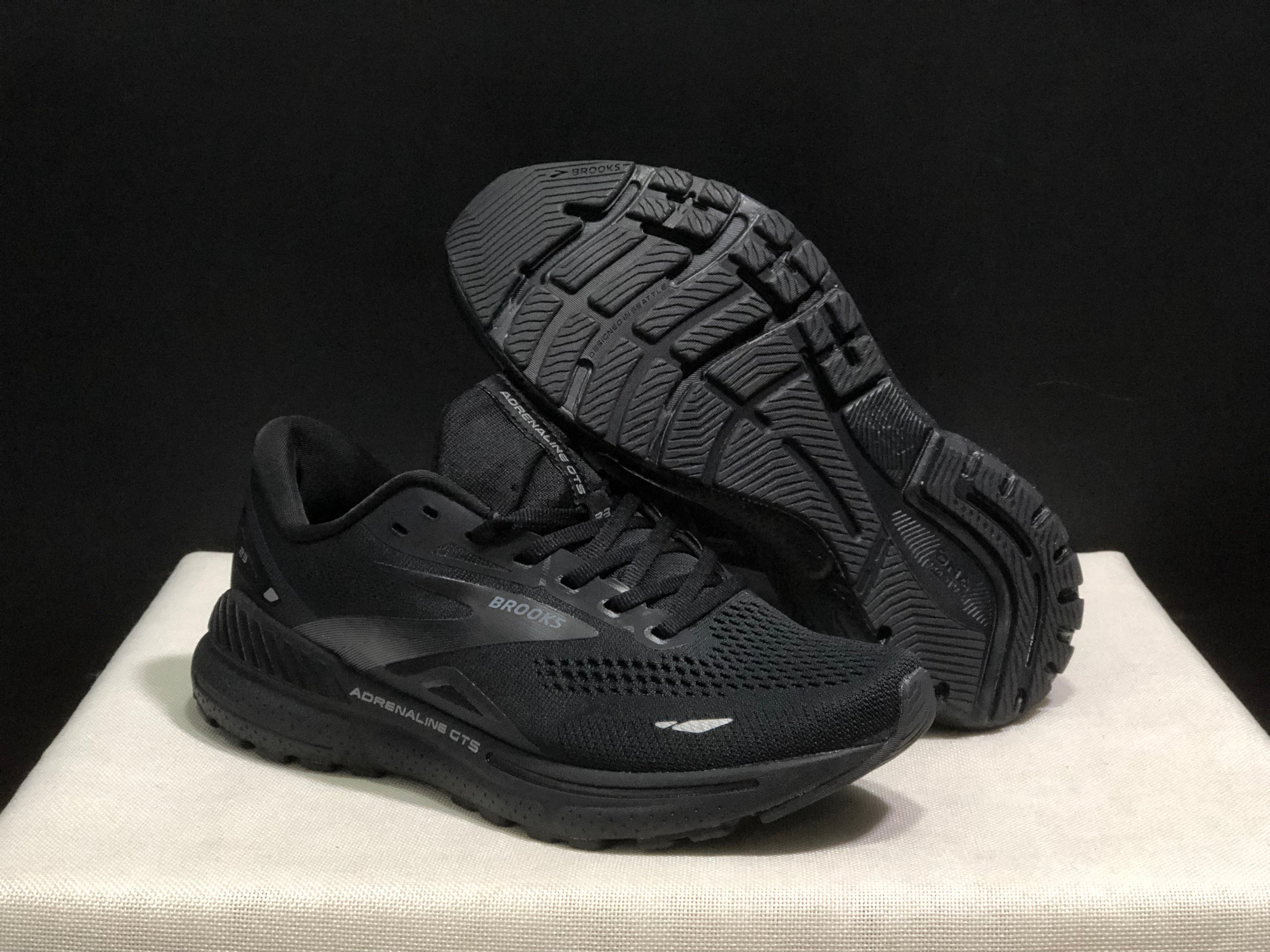 Brooks Adrenaline GTS 23 Shock-absorbing Wear-resistant Low-top Running Shoes Black