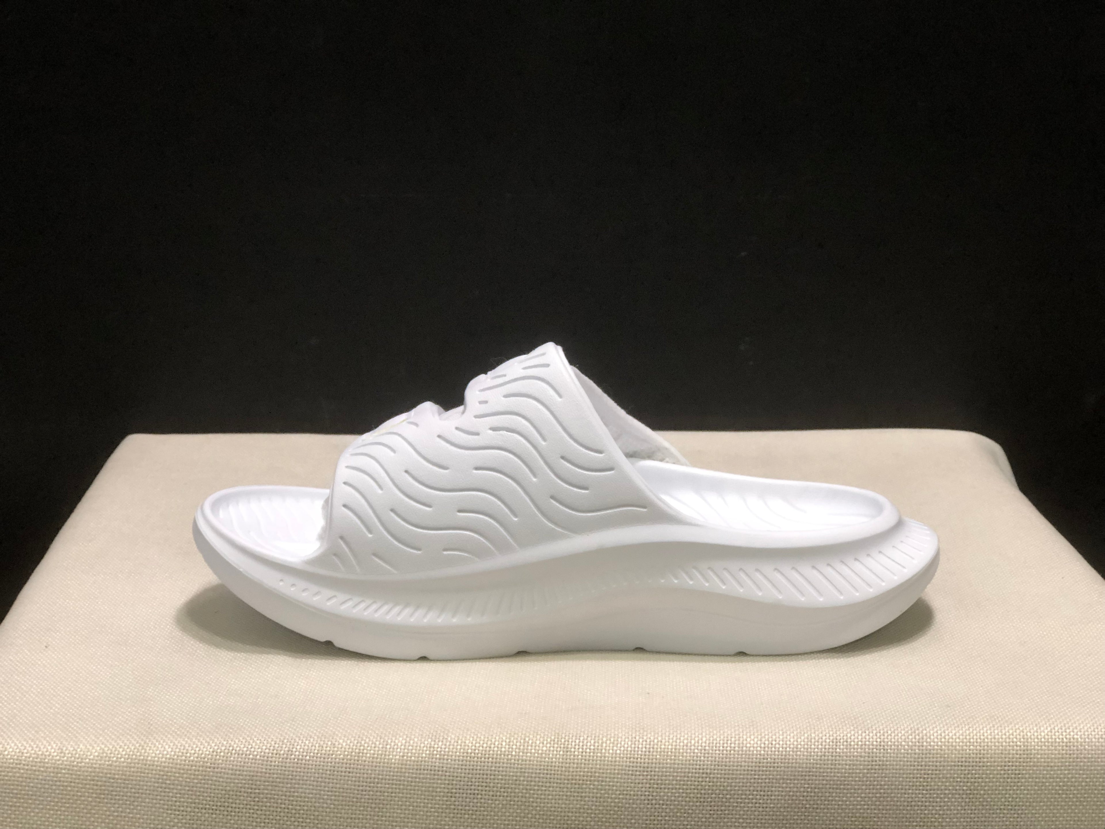 Wtaps x Hoka One One Ora Luxe Comfortable Sandals White