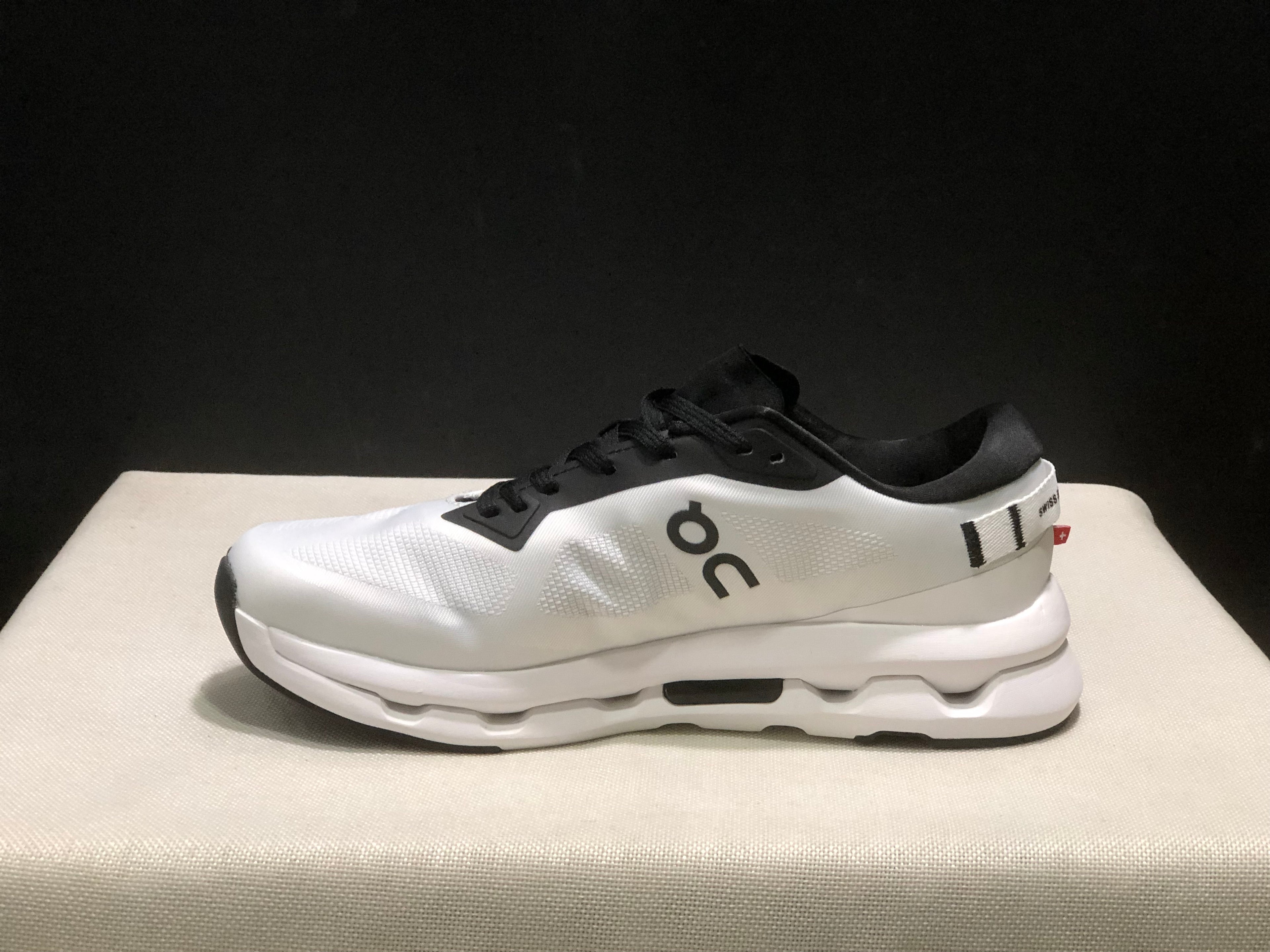 On Running Cloudzone Casual Running Shoes Ice/Black