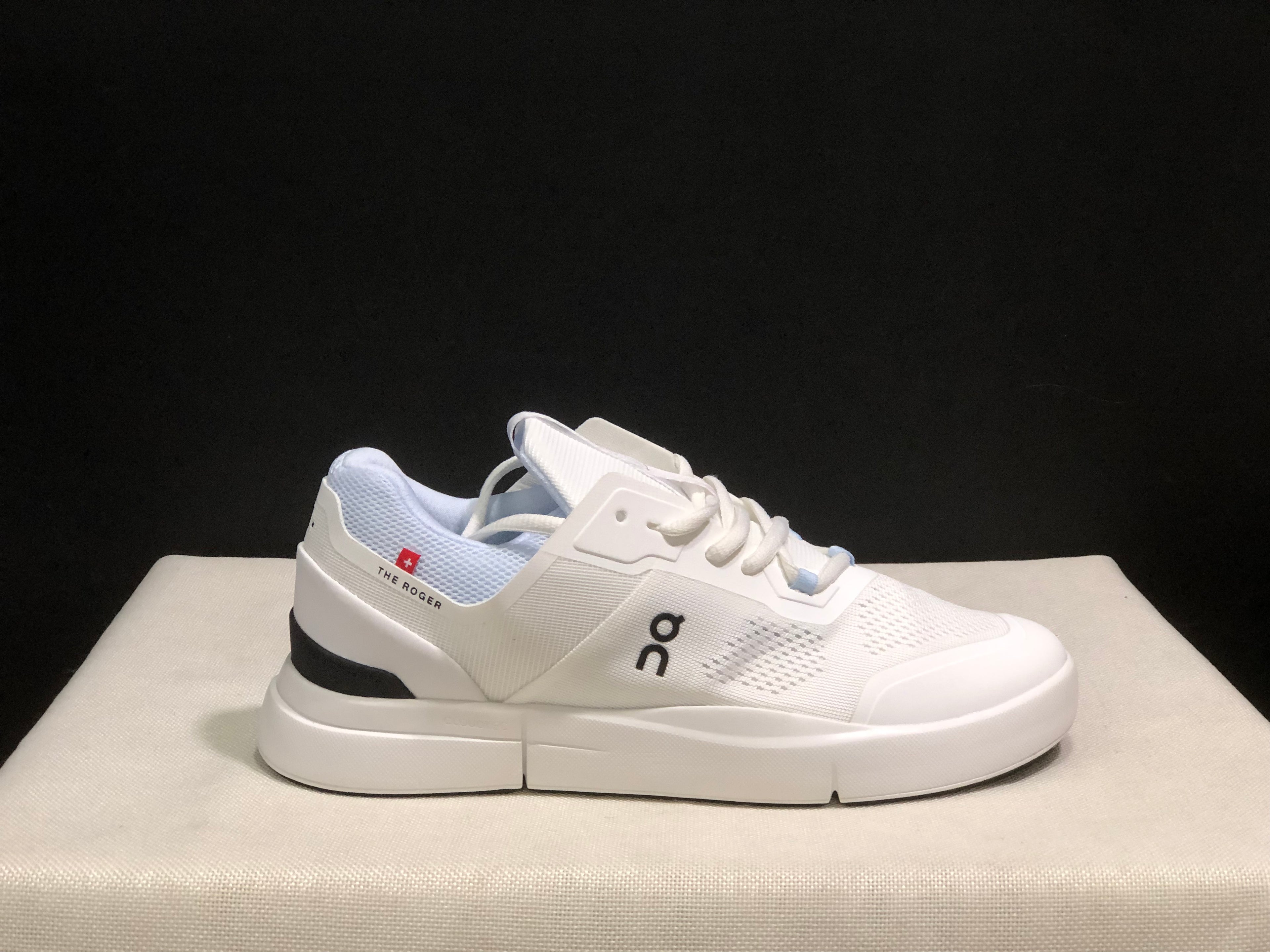On Running The Roger Spin White Breathable Mesh Sneakers