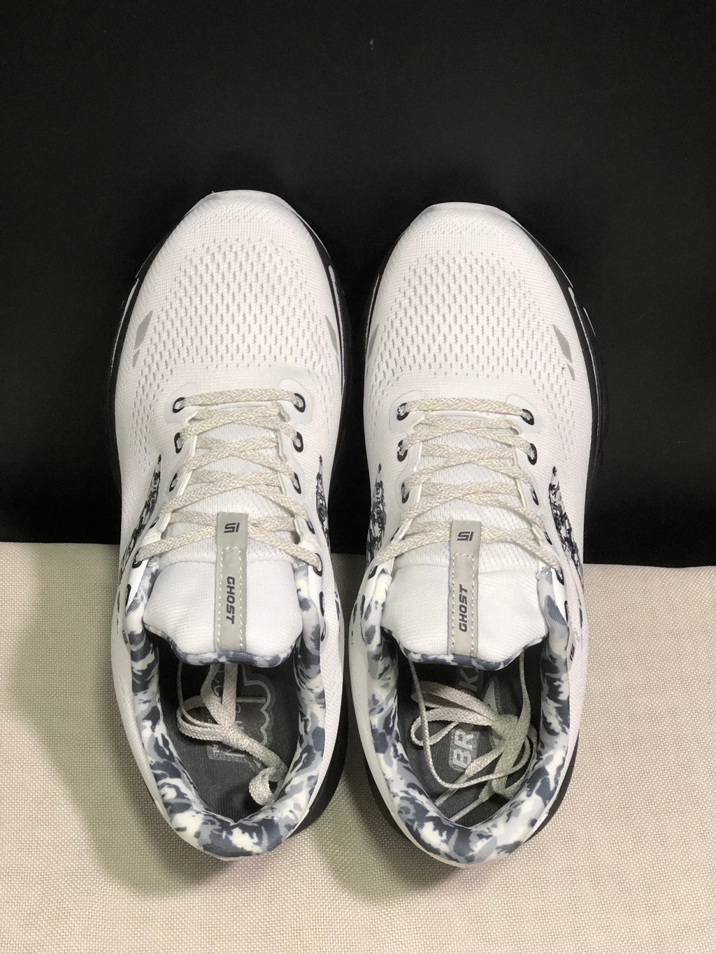 Brooks Ghost 15 Shock-absorbing Wear-resistant Low-top Running Shoes White/Camouflage