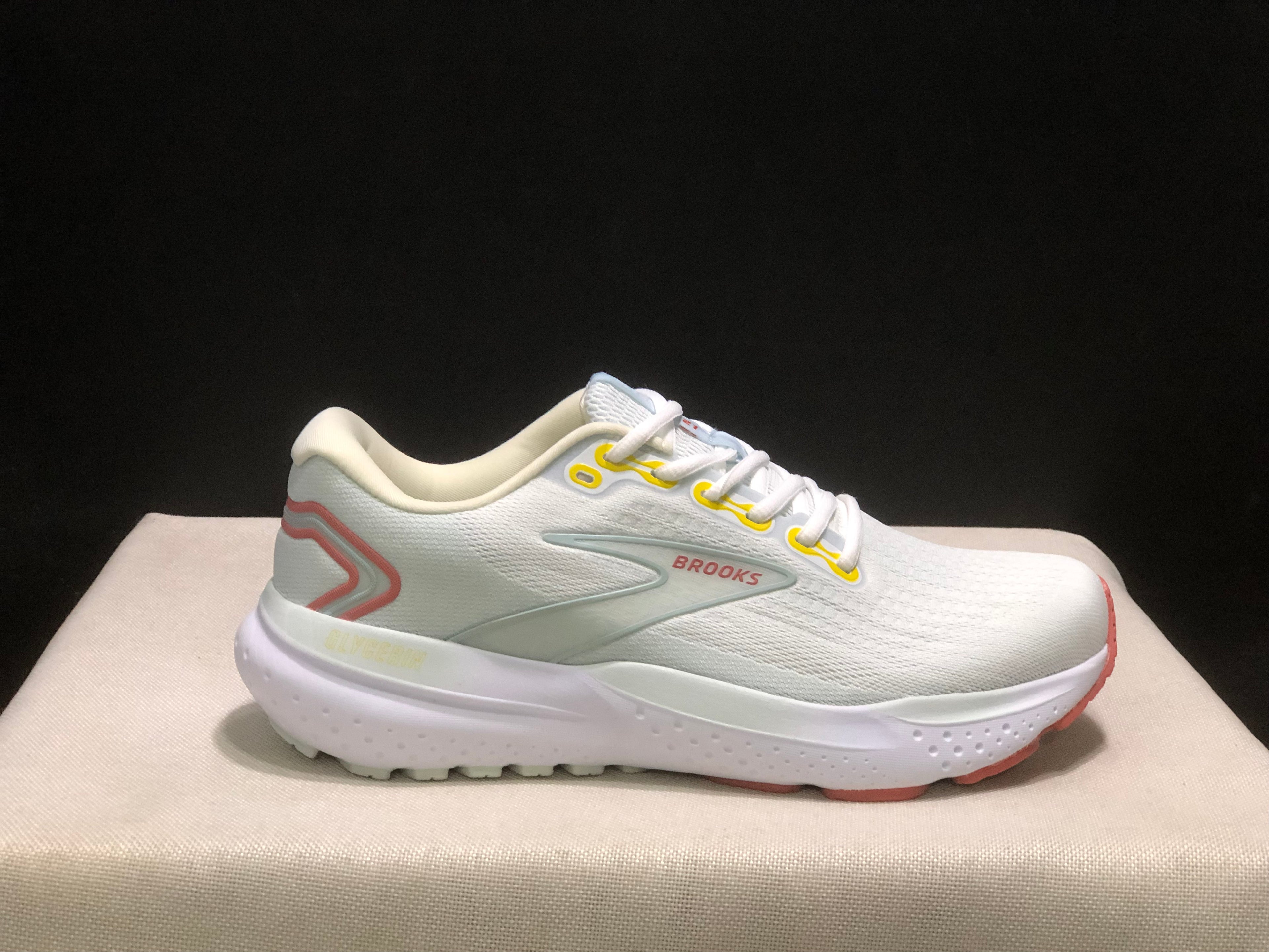 Brooks Glycerin 21 Low-top Casual Running Shoes Bright White