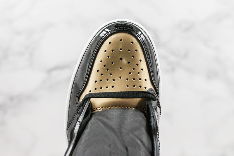 Nike SB Air Jordan 1 Retro High-Top OG NRG Gold Toe 2018 Black Gold Sneakers