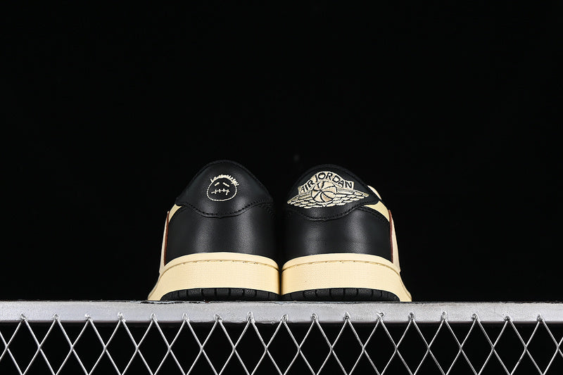 Travis Scott Nike Air Jordan 1 Low OG Yellow Black Sneakers