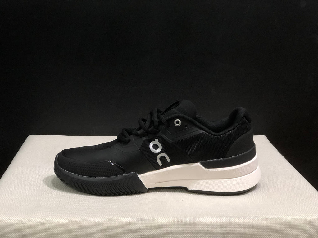 On Running The Roger Pro 2 Black/White Breathable Mesh Training Running Shoes