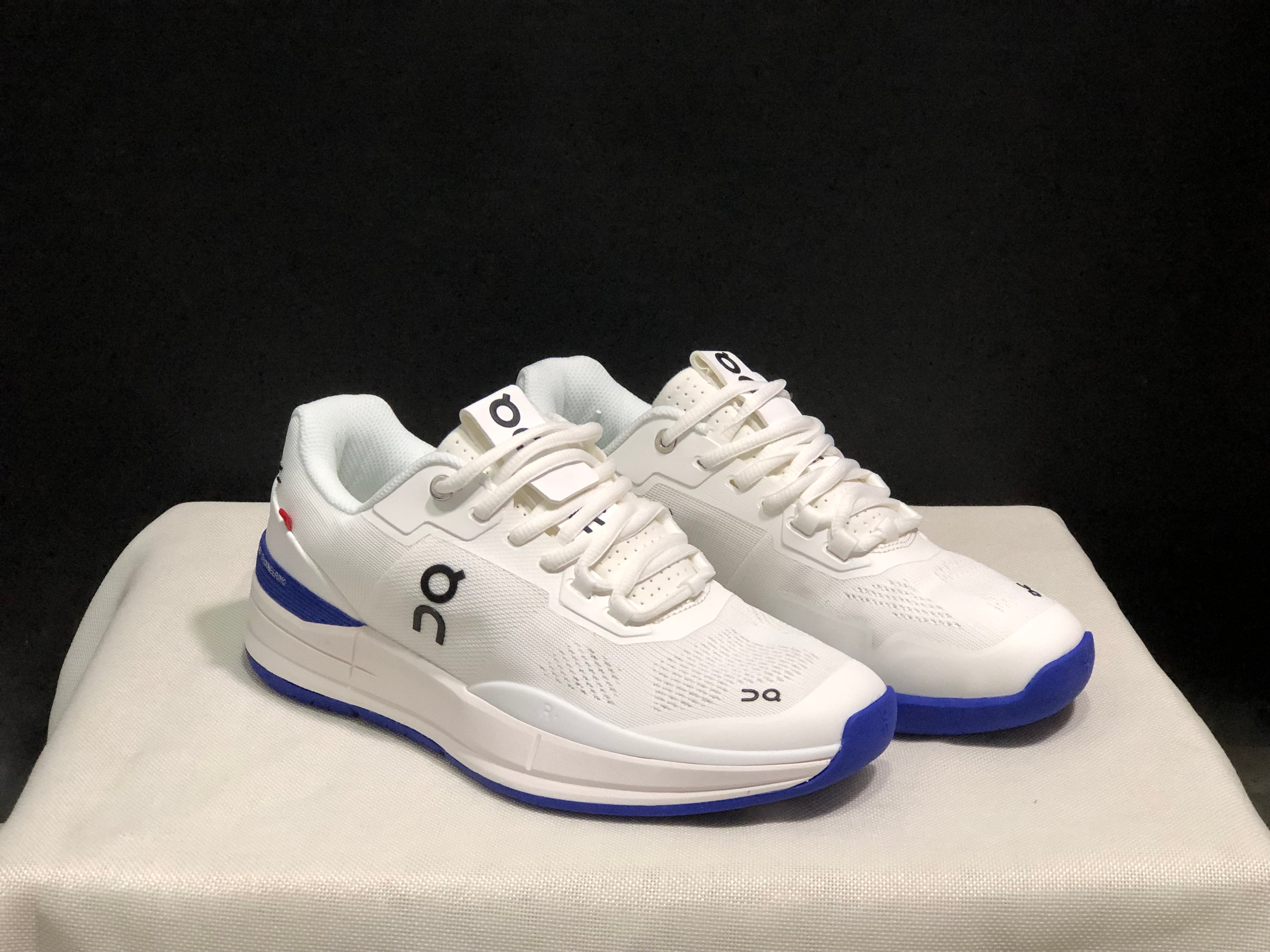 On Running The Roger Rro Durable And Breathable Tennis Shoes White/Sapphire Blue