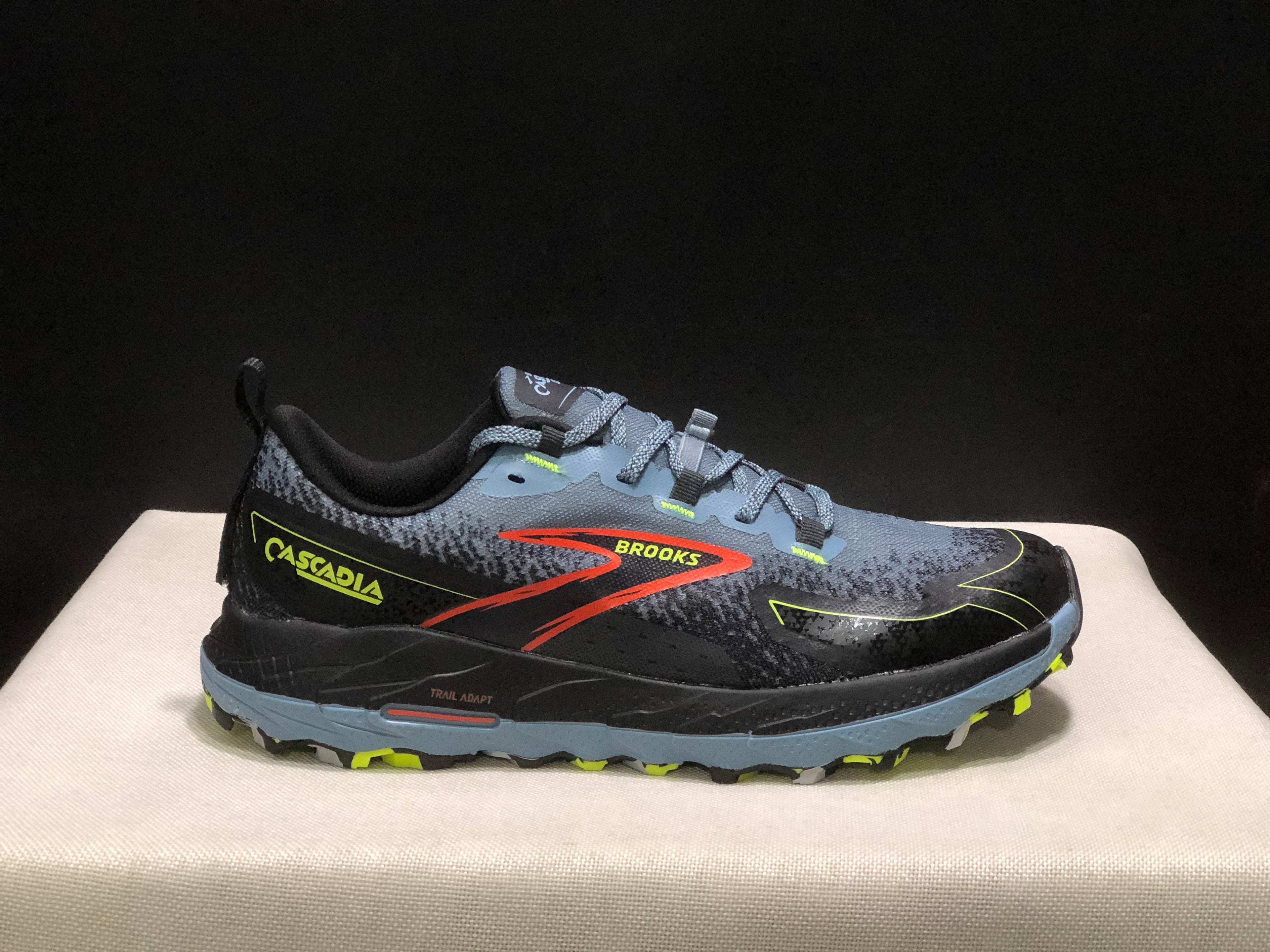 Brooks Cascadia 18 Low-top Running Shoes Citadel/Ebony/Lime