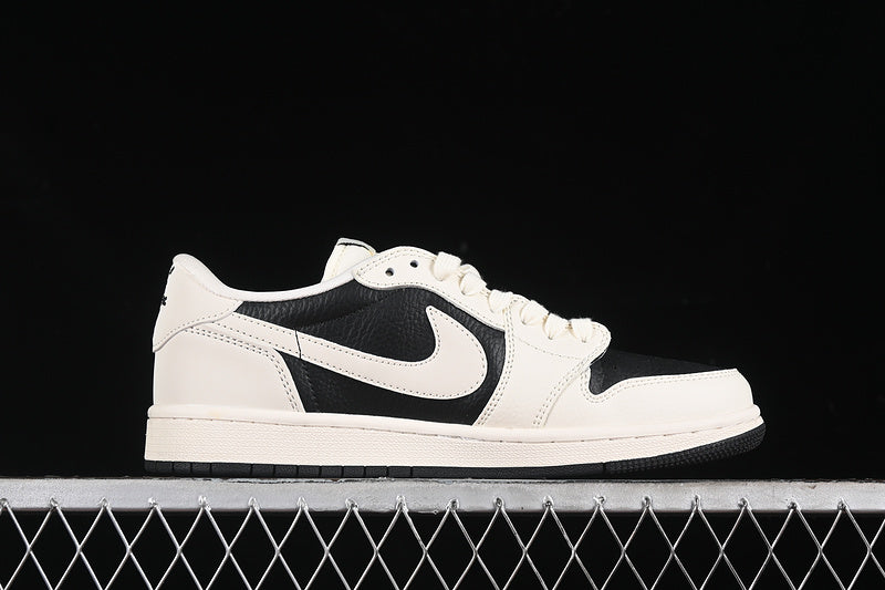 Travis Scott Fragment Design Nike Air Jordan 1 Low OG SP Black Sole Black White Sneakers