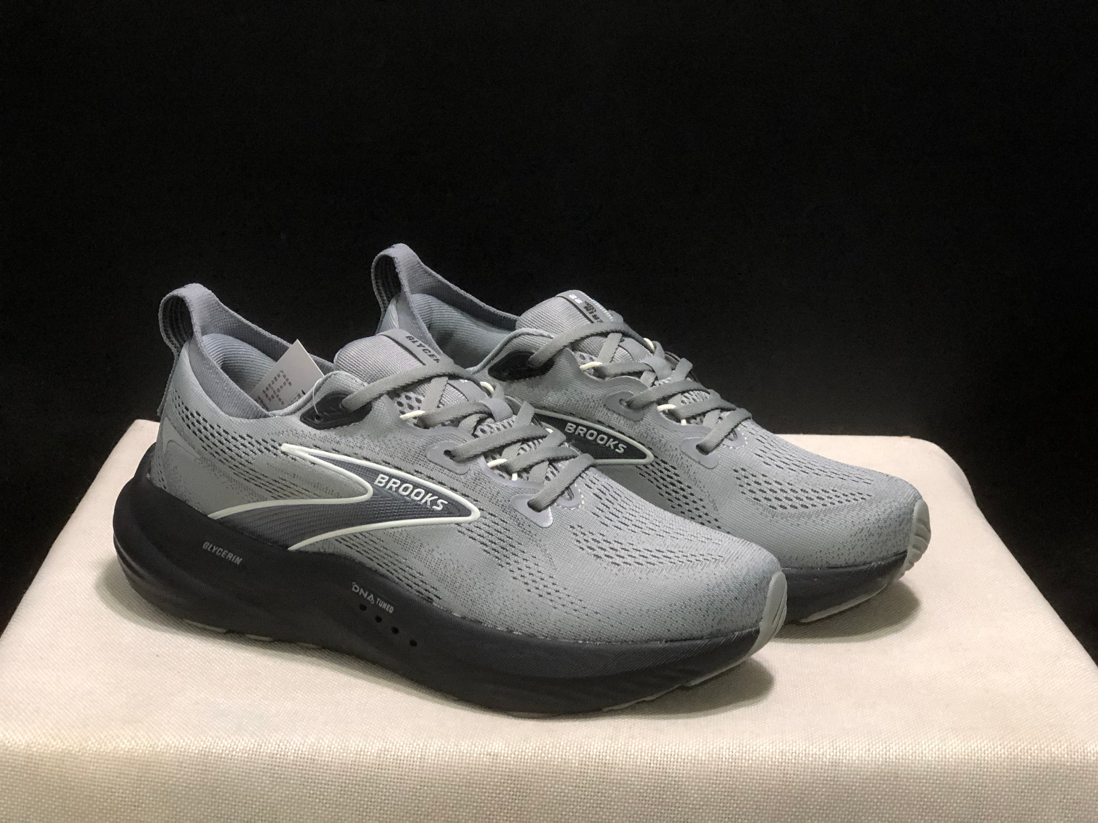 Brooks Glycerin 22 Comfortable Running Shoes Grey
