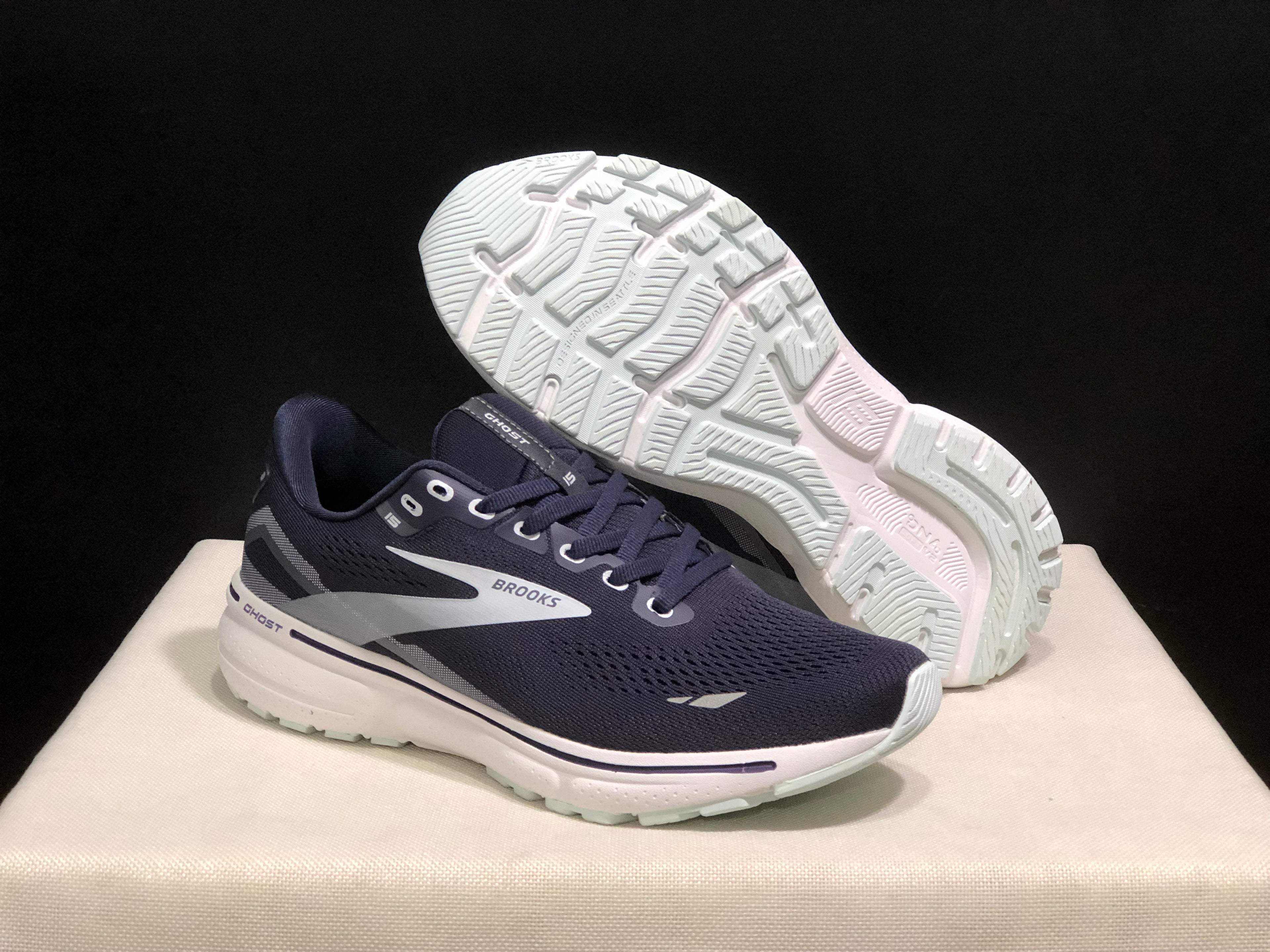 Brooks Ghost 15 Shock-absorbing Wear-resistant Low-top Running Shoes Dark Blue/White