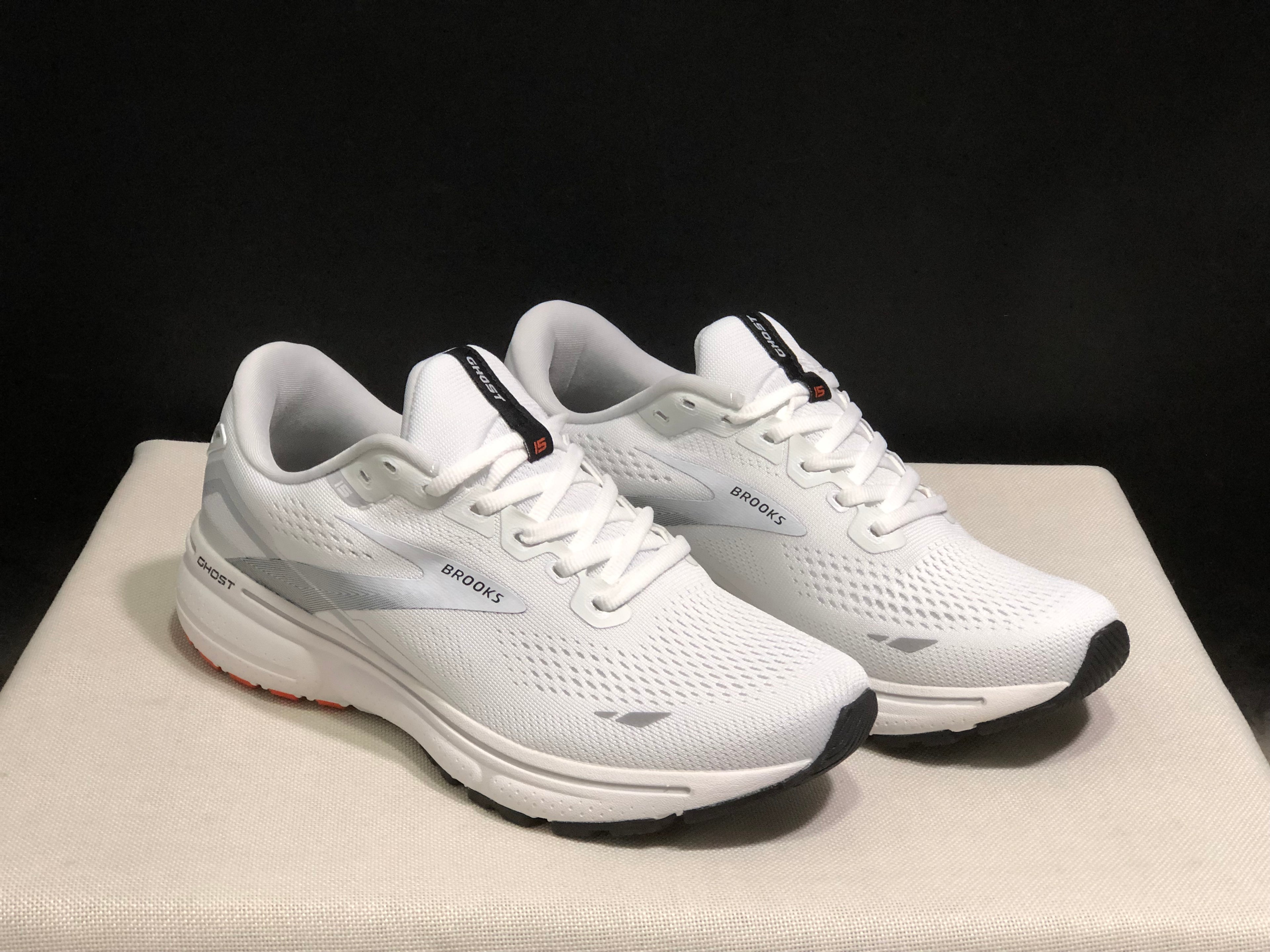 Brooks Ghost 15 Shock-absorbing Wear-resistant Low-top Running Shoes White/Grey